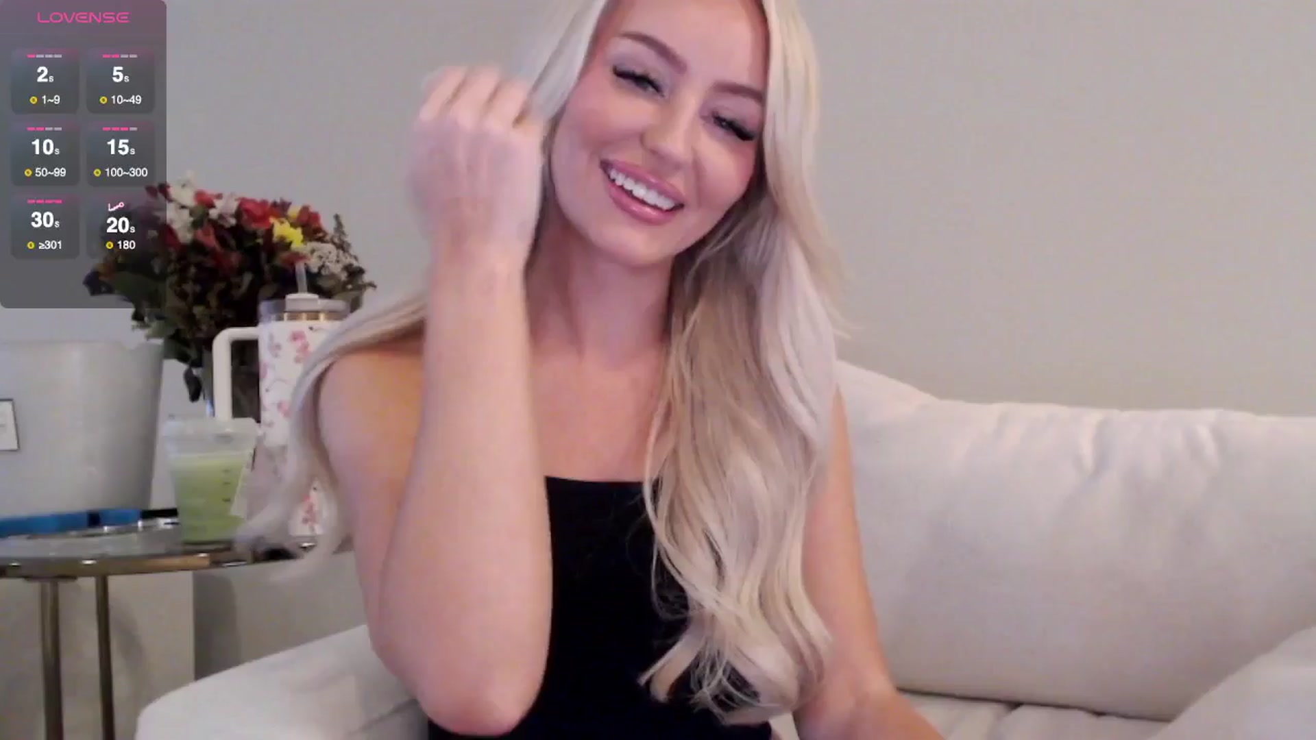 Gallery image thumbnail from Officialelsa's myfreecams stream on, 07/21/2025, 19:46 image 11 of 20