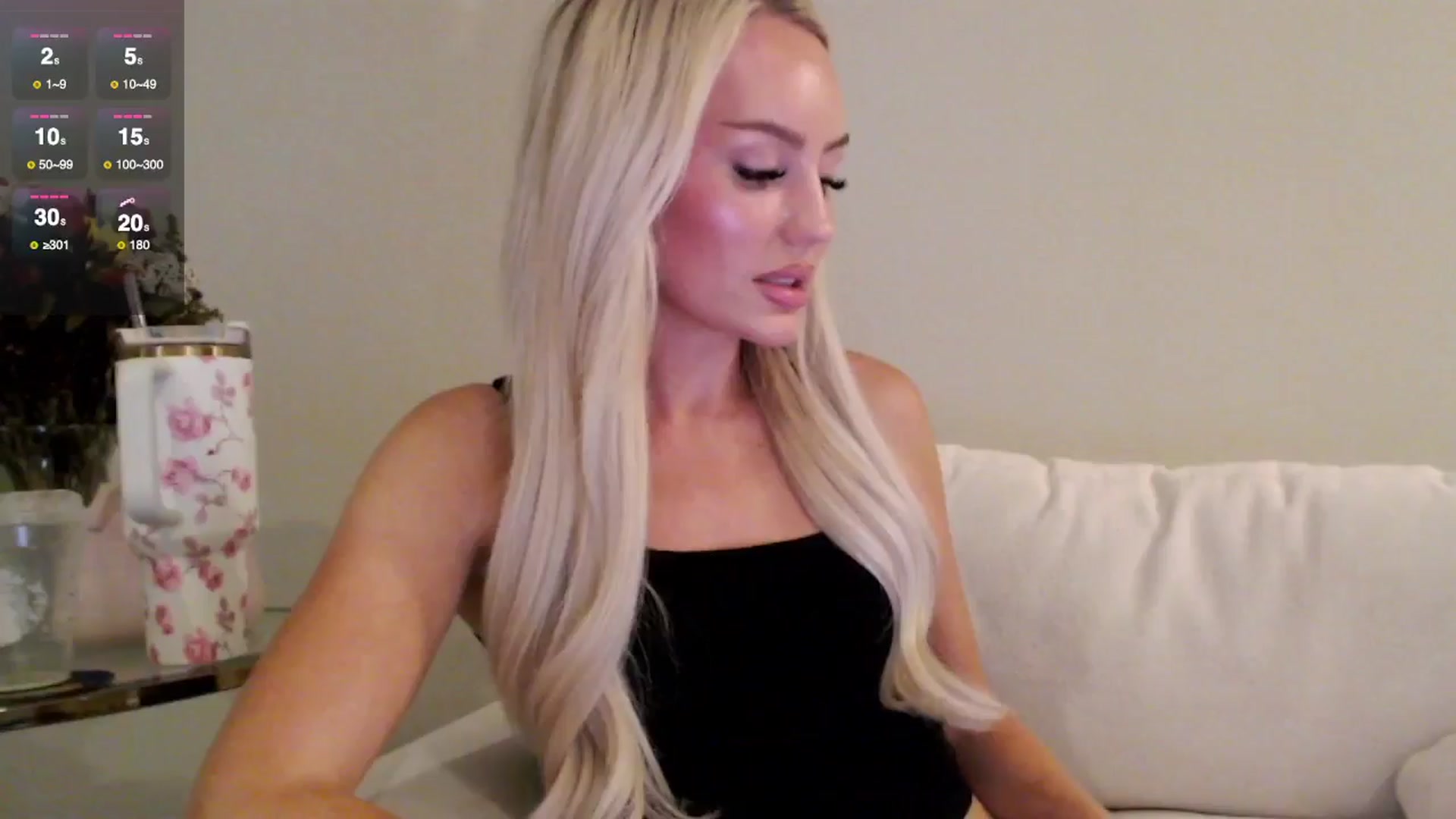 Gallery image thumbnail from Officialelsa's myfreecams stream on, 07/22/2025, 05:08 image 11 of 20