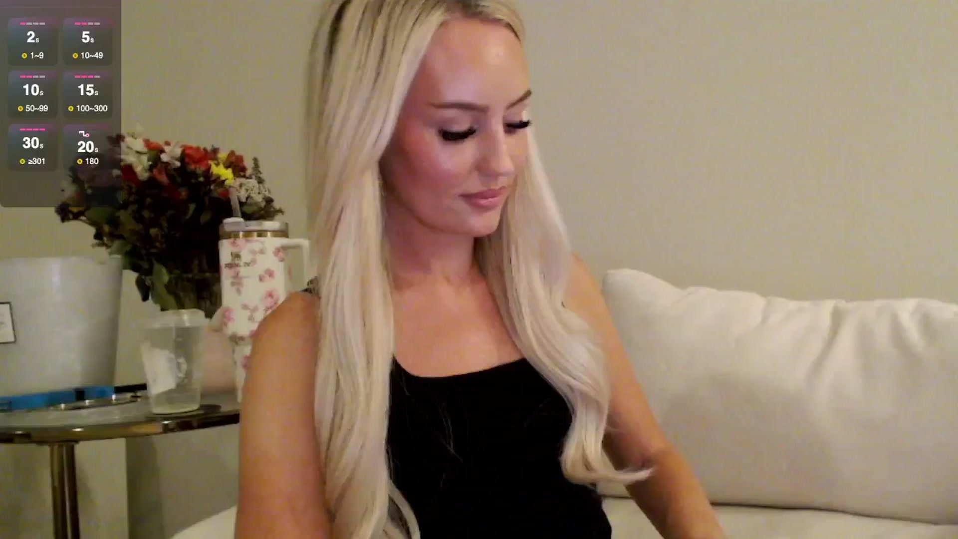 Gallery image thumbnail from Officialelsa's myfreecams stream on, 07/22/2025, 06:49 image 2 of 20