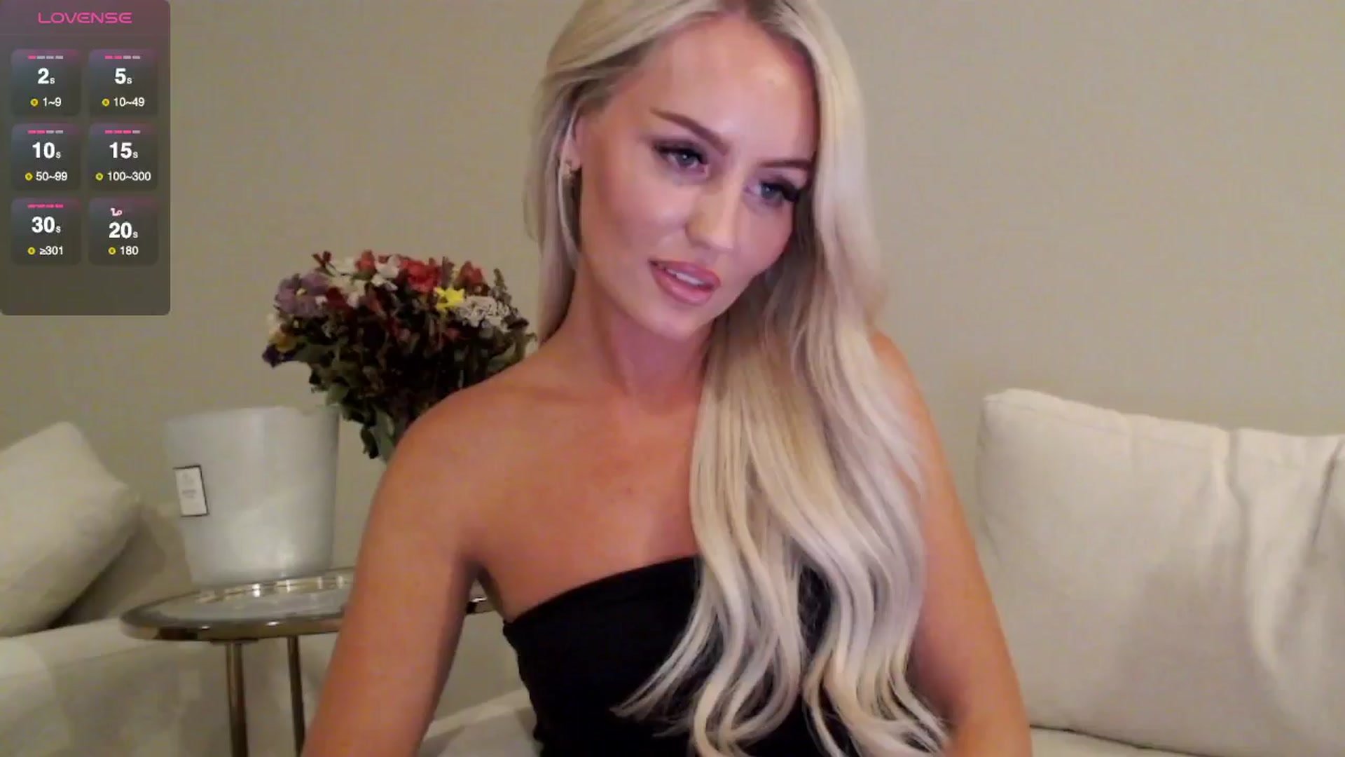 Gallery image thumbnail from Officialelsa's myfreecams stream on, 07/24/2025, 04:32 image 13 of 20