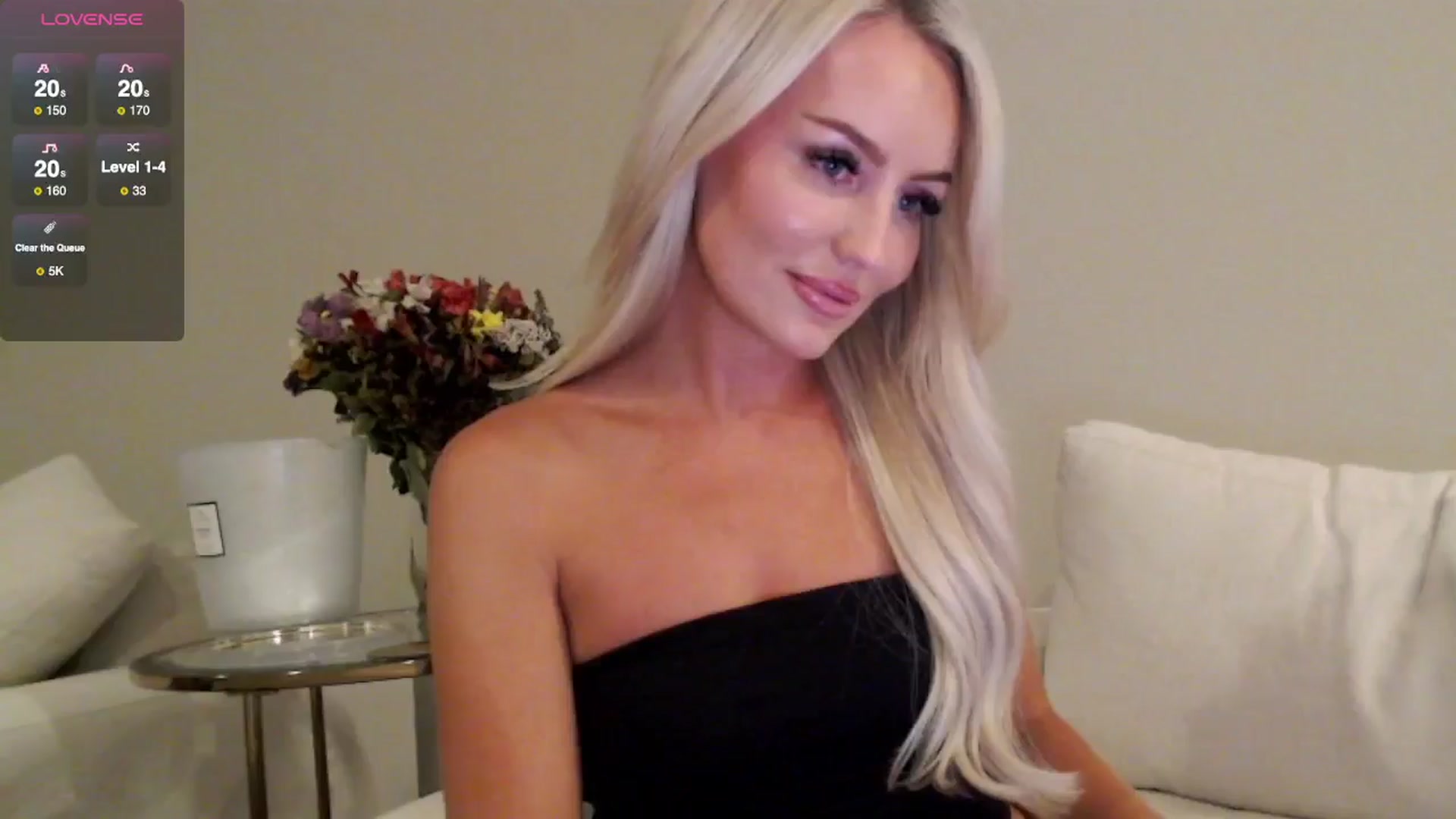 Gallery image thumbnail from Officialelsa's myfreecams stream on, 07/24/2025, 04:32 image 5 of 20