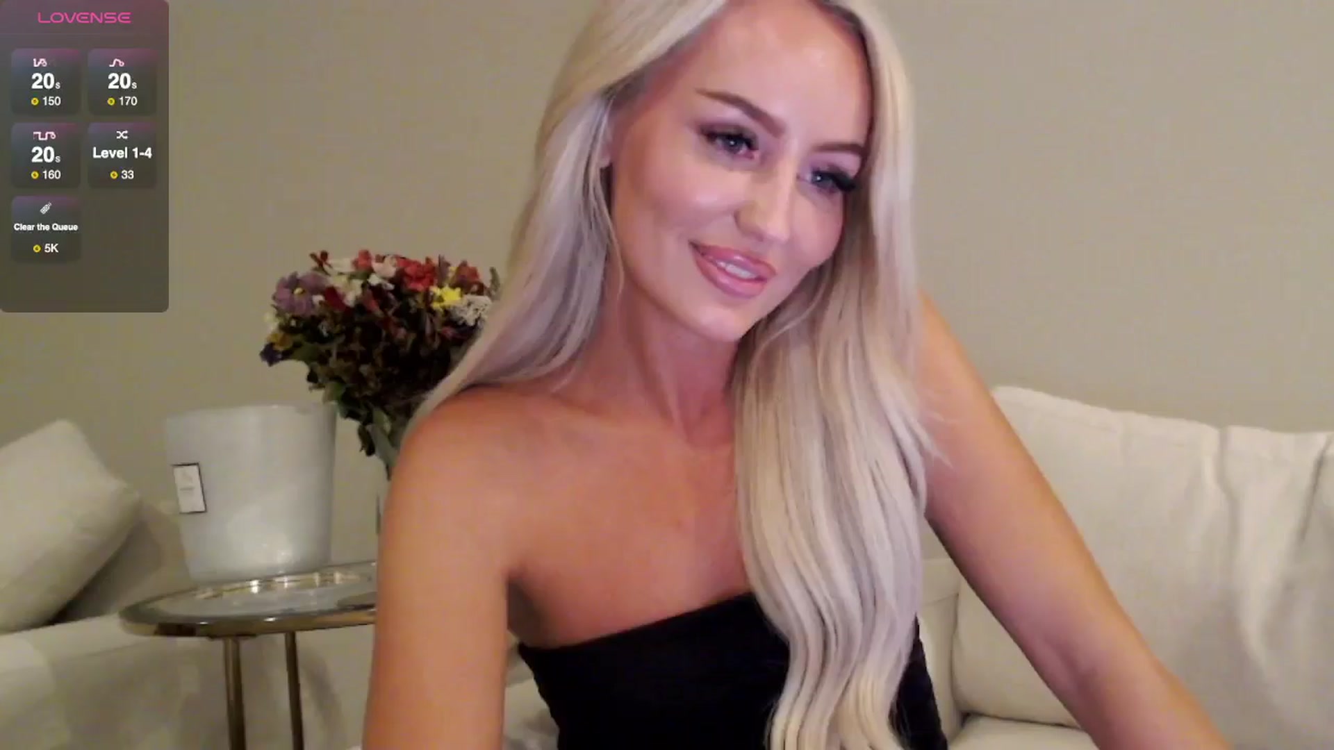 Gallery image thumbnail from Officialelsa's myfreecams stream on, 07/24/2025, 04:32 image 19 of 20
