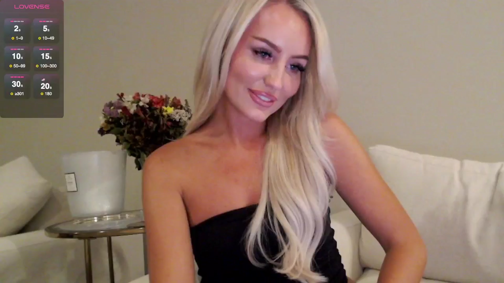 Gallery image thumbnail from Officialelsa's myfreecams stream on, 07/24/2025, 04:32 image 4 of 20