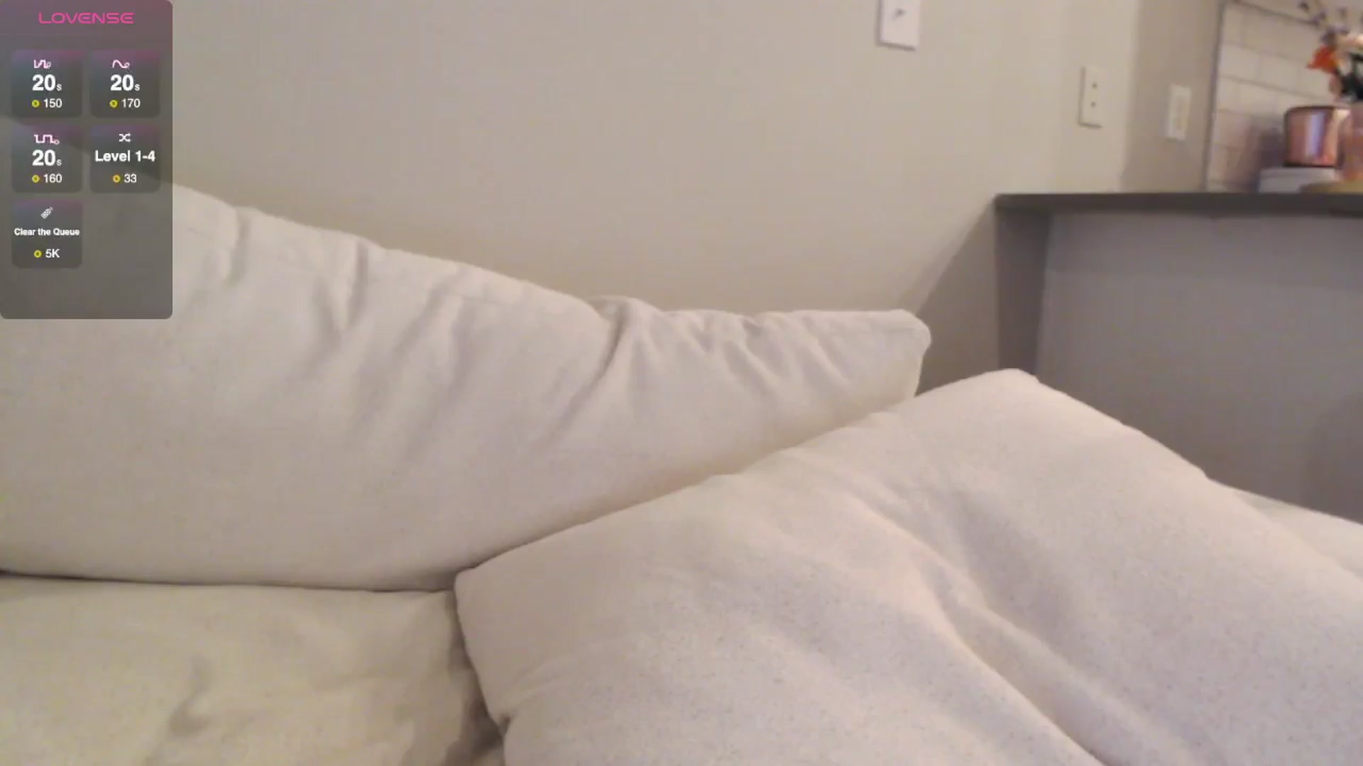 Gallery image thumbnail from Officialelsa's myfreecams stream on, 07/31/2025, 23:29 image 14 of 20