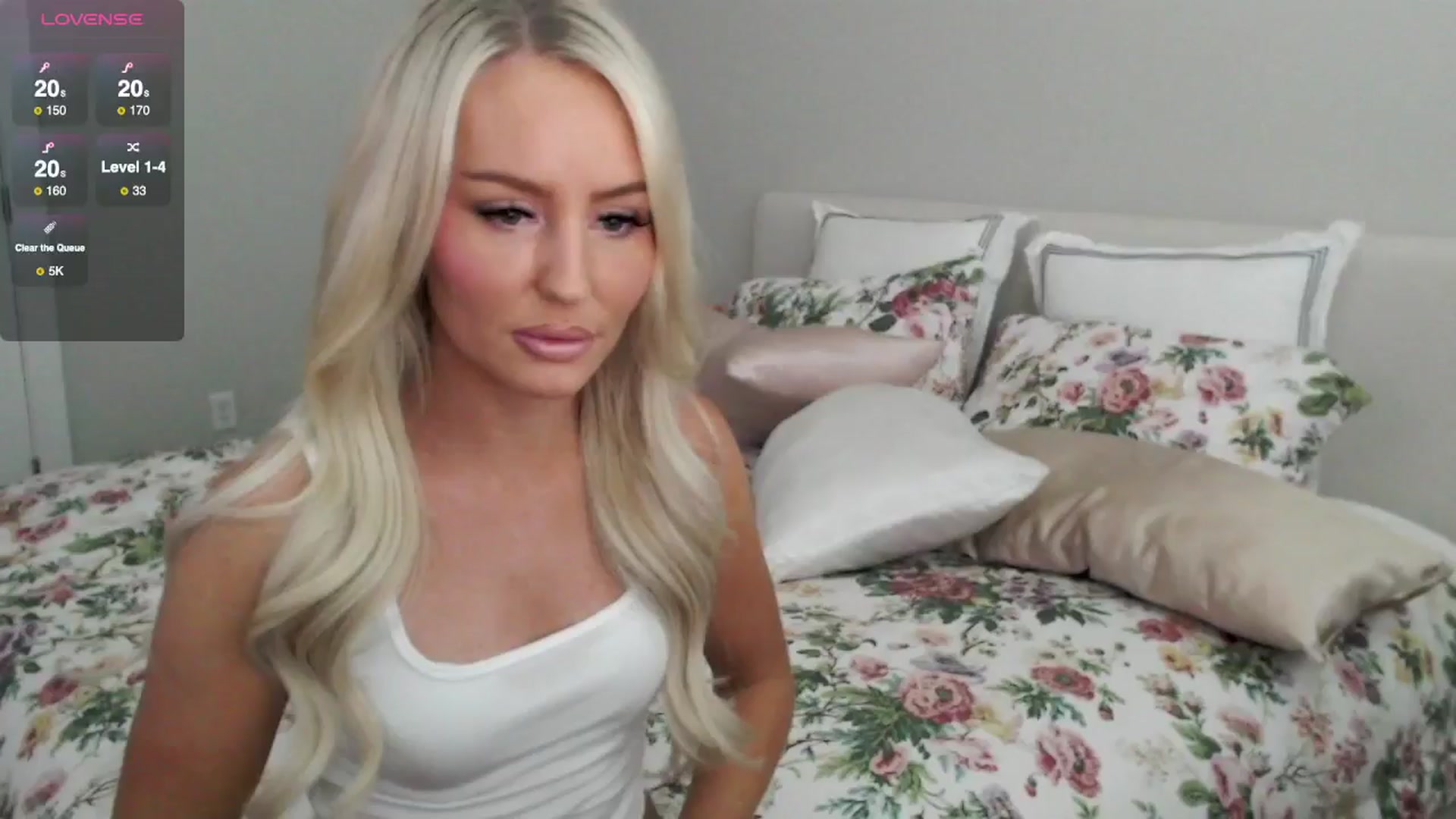 Gallery image thumbnail from Officialelsa's myfreecams stream on, 08/04/2025, 24:10 image 1 of 20