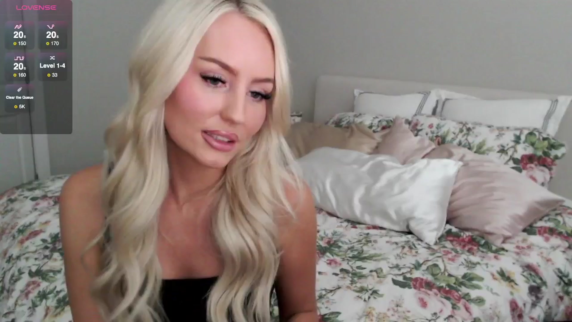 Gallery image thumbnail from Officialelsa's myfreecams stream on, 08/20/2025, 22:39 image 1 of 20