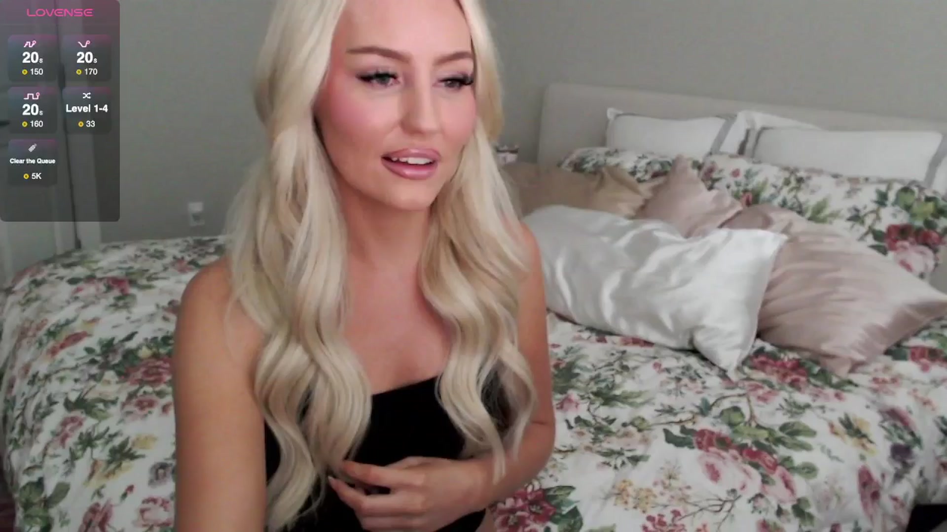 Gallery image thumbnail from Officialelsa's myfreecams stream on, 08/20/2025, 22:39 image 3 of 20