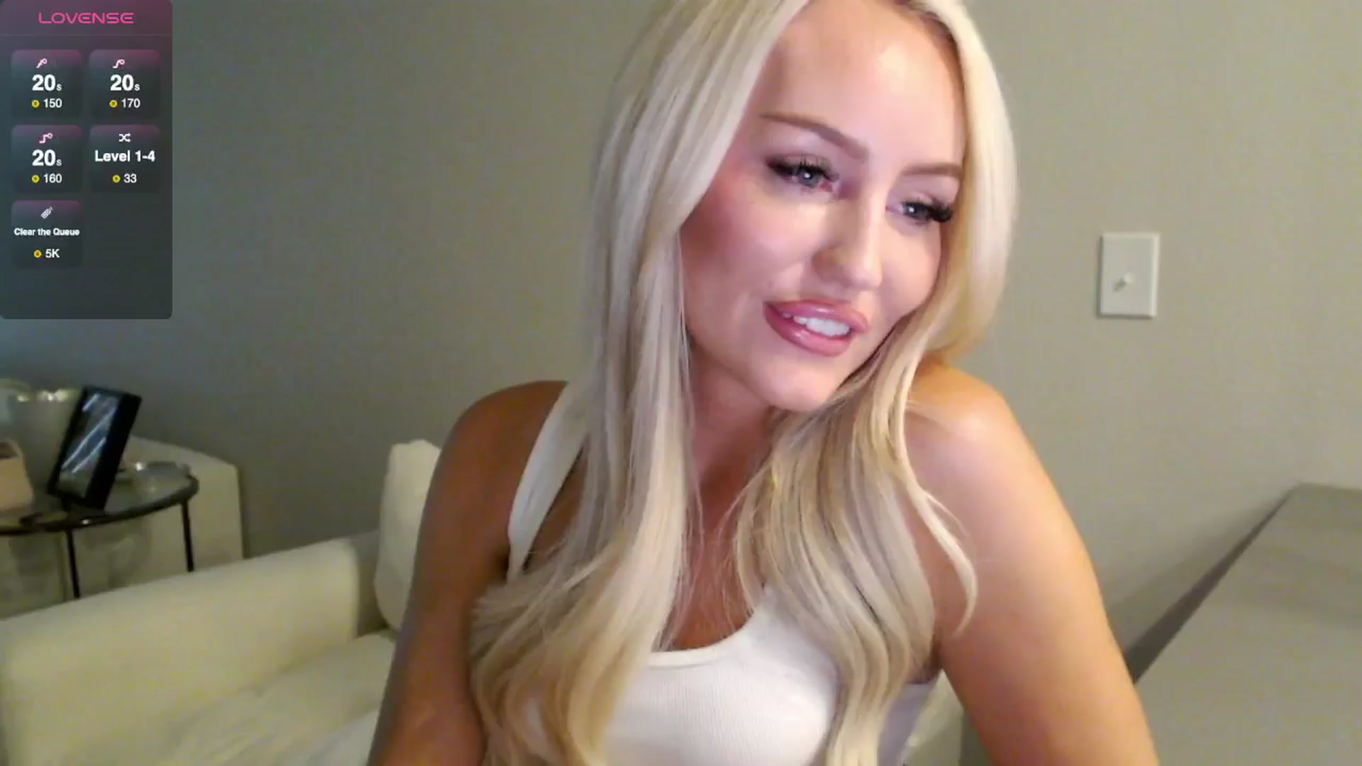 Gallery image thumbnail from Officialelsa's myfreecams stream on, 08/28/2025, 22:25 image 1 of 20
