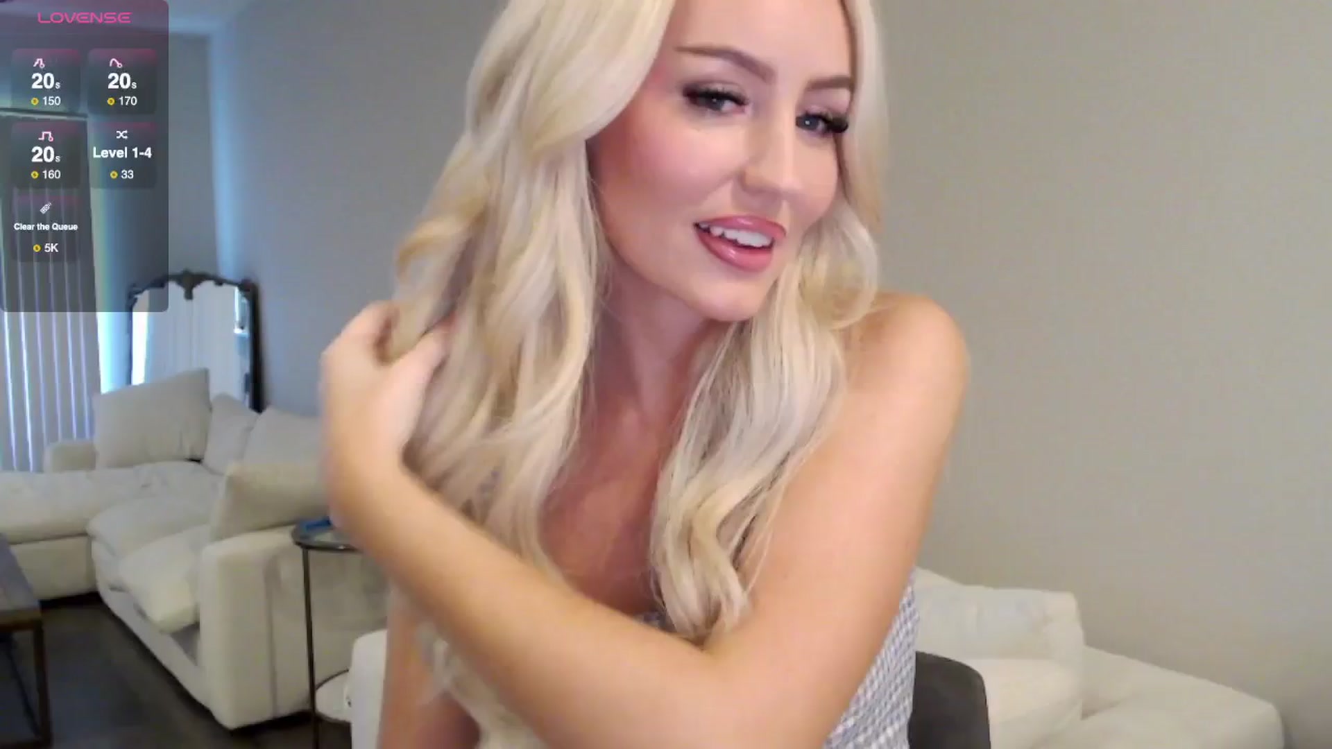 Gallery image thumbnail from Officialelsa's myfreecams stream on, 09/03/2025, 20:28 image 2 of 20
