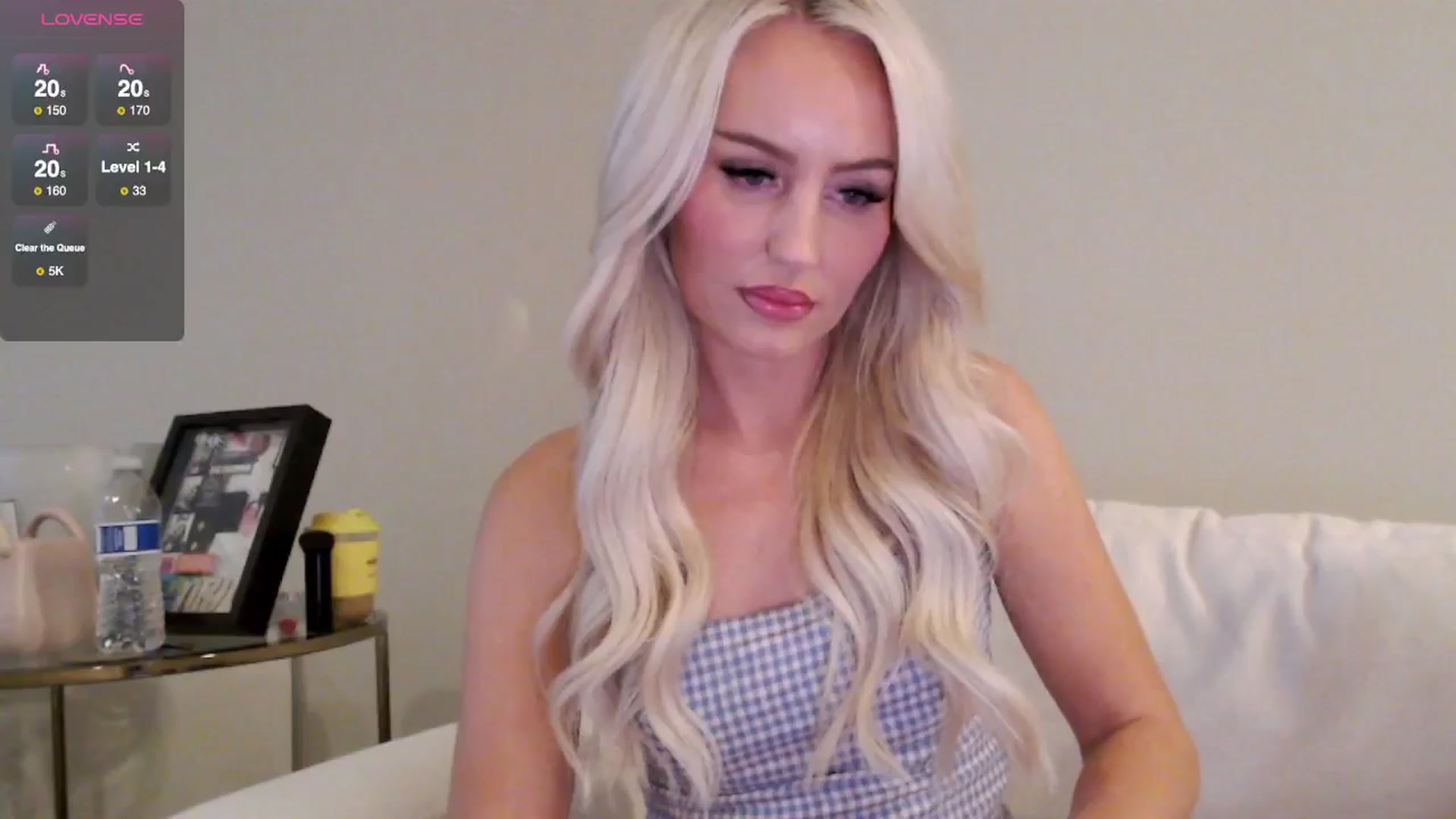 Gallery image thumbnail from Officialelsa's myfreecams stream on, 09/03/2025, 20:28 image 18 of 20