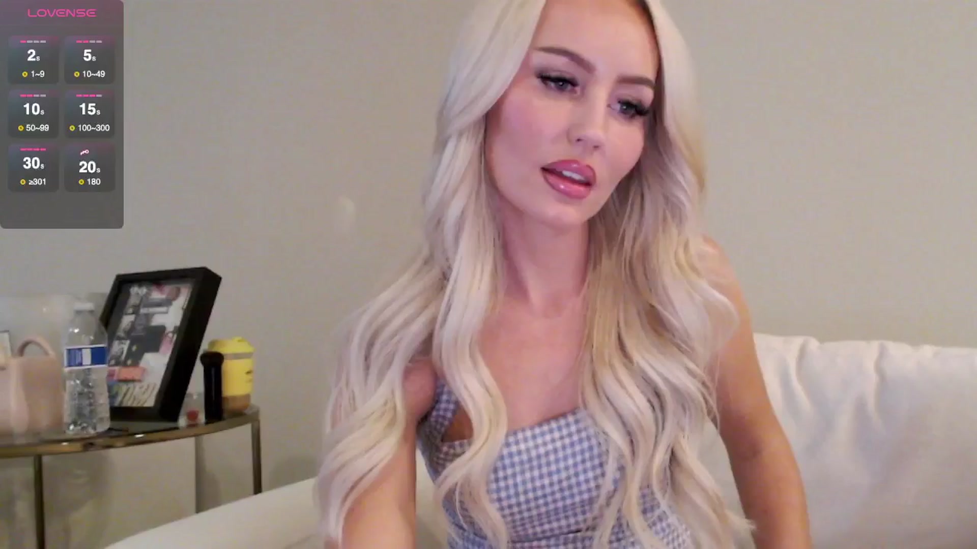 Gallery image thumbnail from Officialelsa's myfreecams stream on, 09/03/2025, 20:28 image 20 of 20