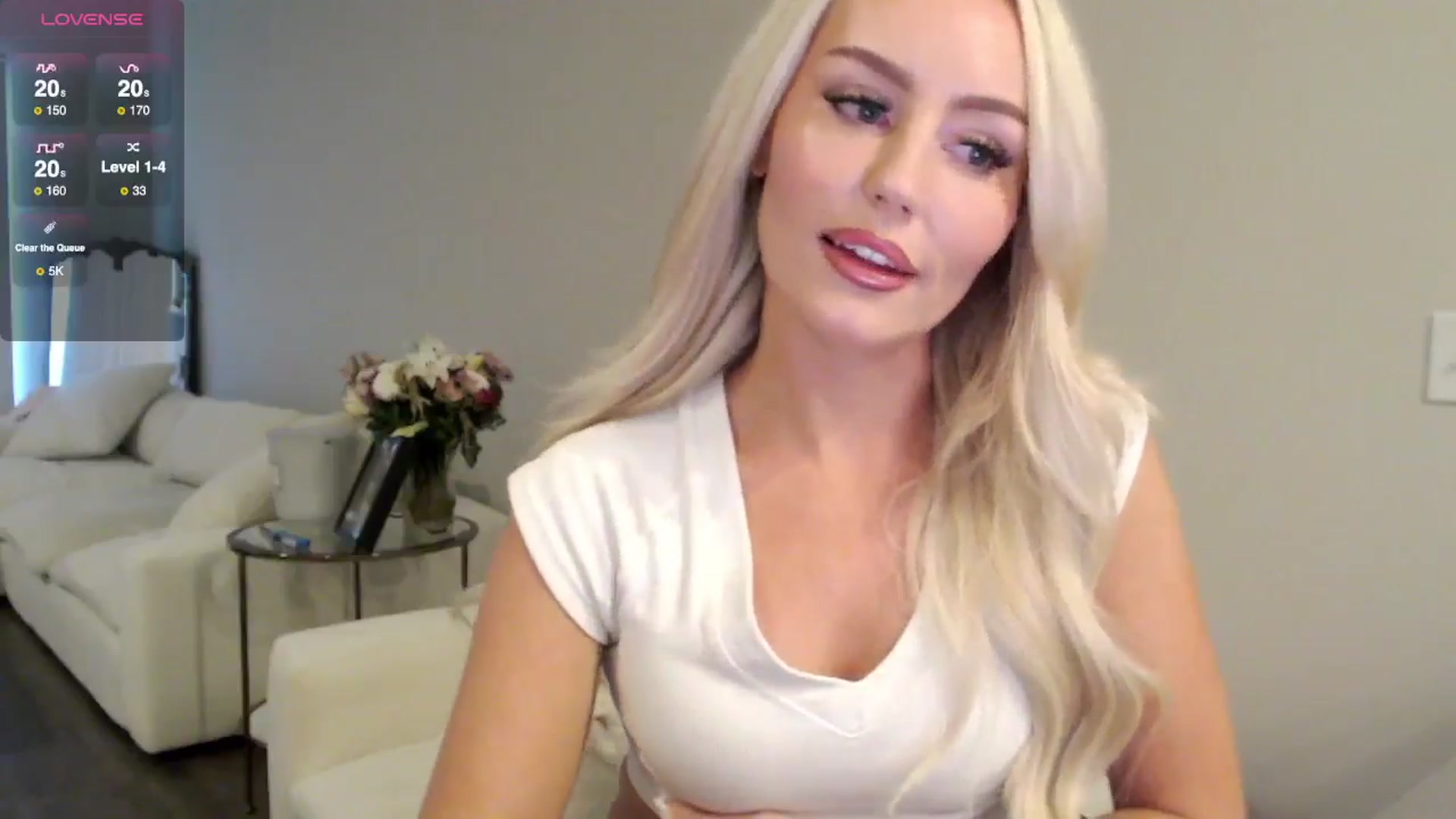 Gallery image thumbnail from Officialelsa's myfreecams stream on, 09/21/2025, 21:47 image 8 of 20