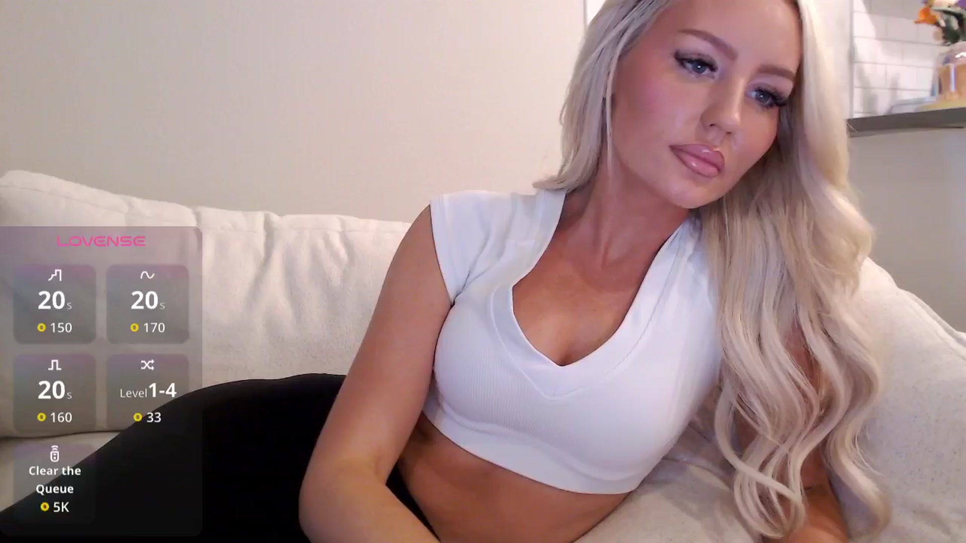 Gallery image thumbnail from Officialelsa's myfreecams stream on, 10/01/2025, 21:00 image 2 of 20
