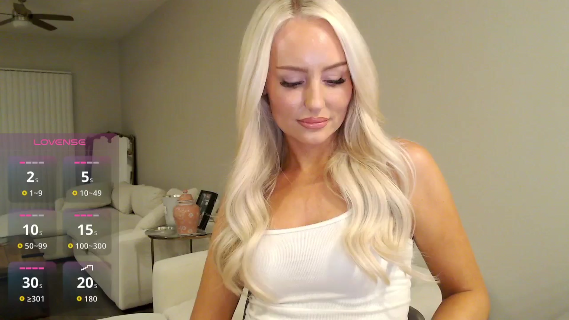 Gallery image thumbnail from Officialelsa's myfreecams stream on, 10/08/2025, 05:34 image 9 of 20