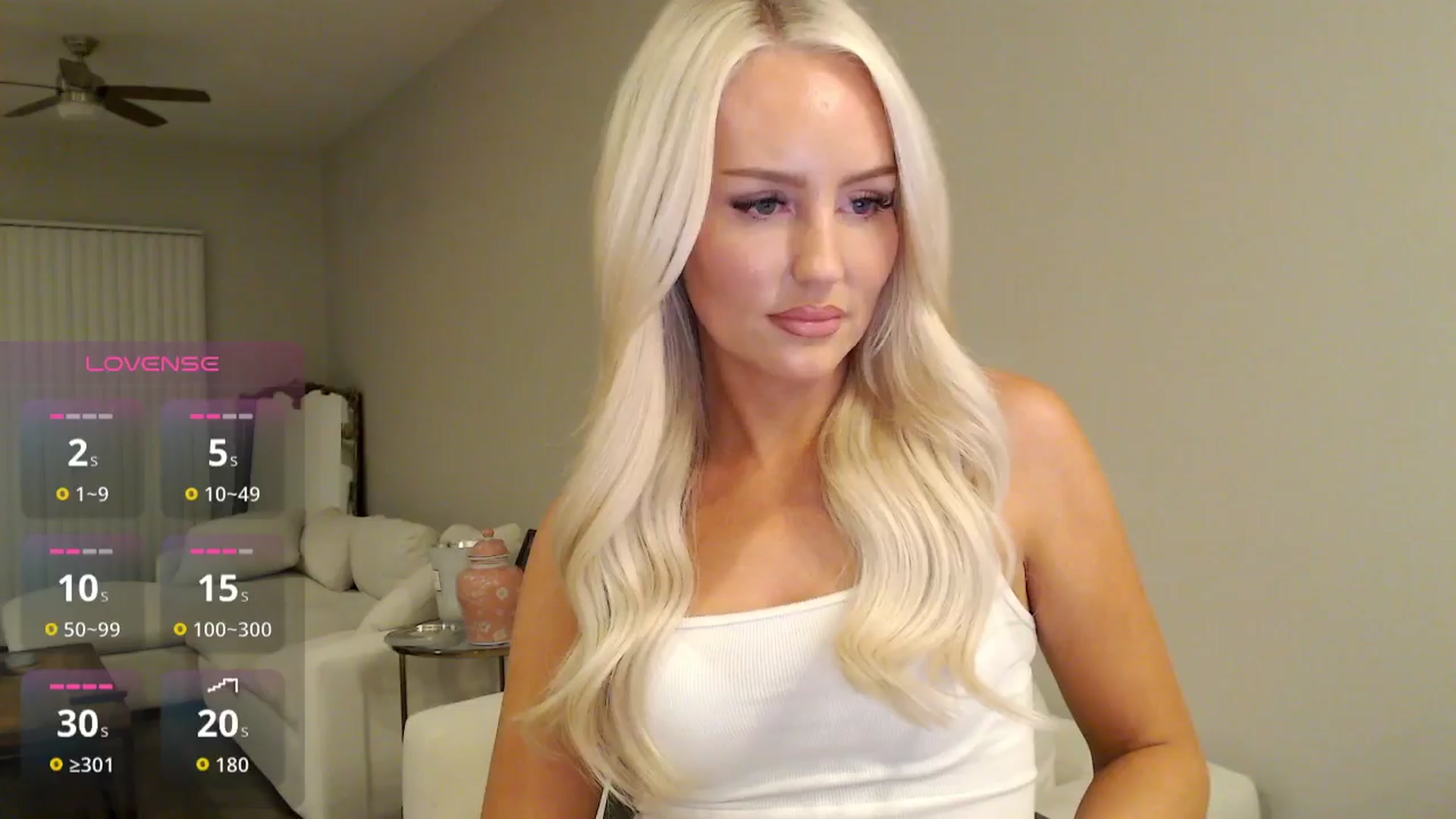 Gallery image thumbnail from Officialelsa's myfreecams stream on, 10/08/2025, 05:34 image 5 of 20