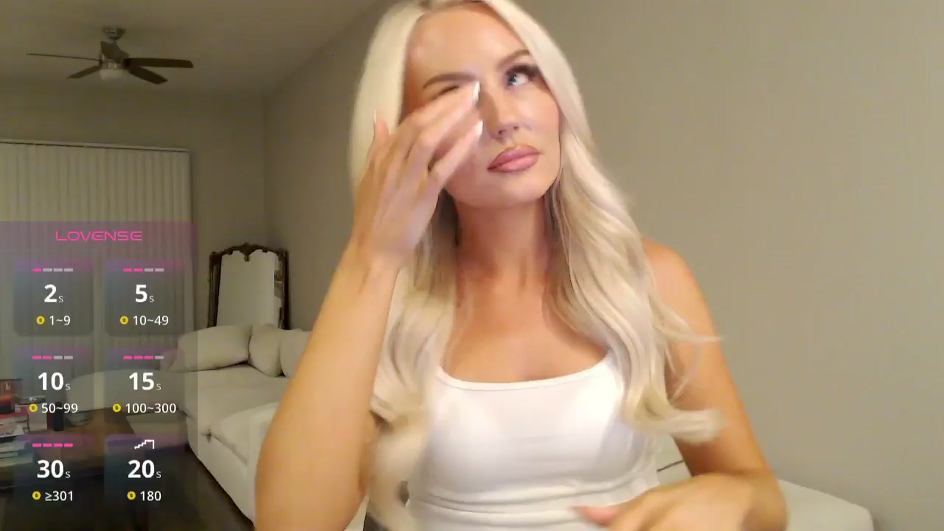 Gallery image thumbnail from Officialelsa's myfreecams stream on, 10/08/2025, 05:34 image 2 of 20