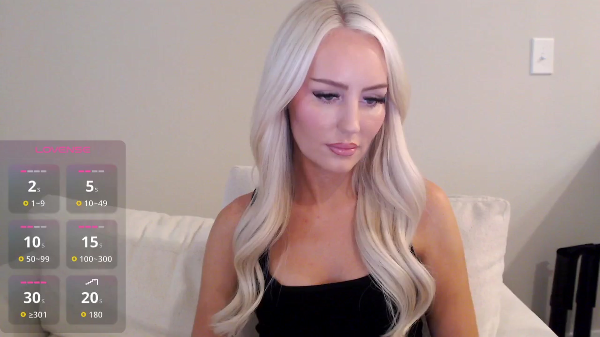 Gallery image thumbnail from Officialelsa's myfreecams stream on, 10/10/2025, 22:15 image 4 of 20