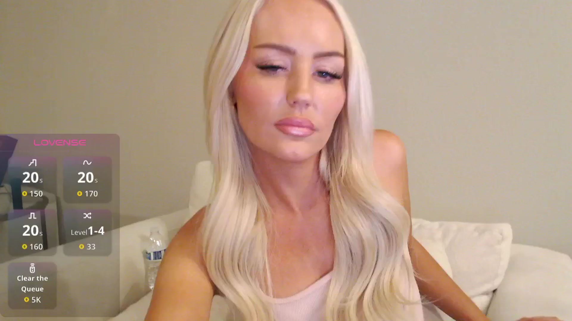 Gallery image thumbnail from Officialelsa's myfreecams stream on, 10/17/2025, 04:29 image 1 of 20