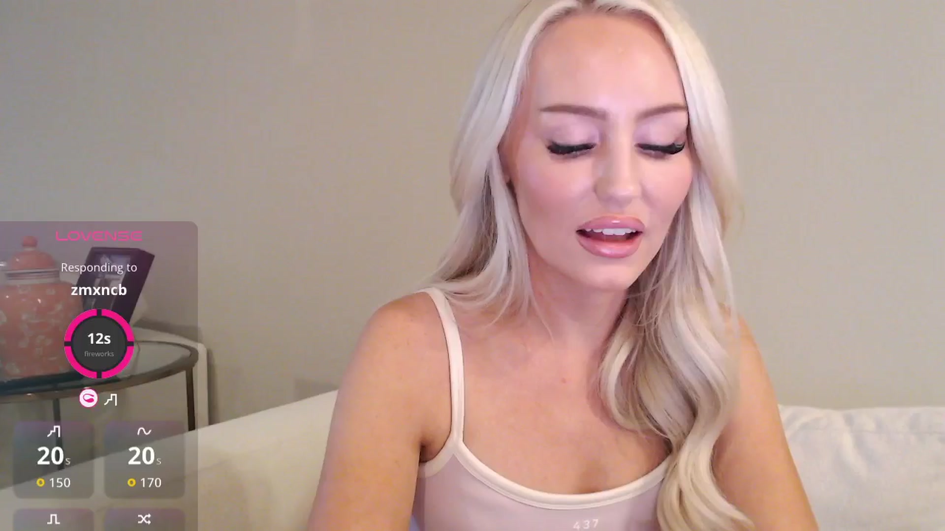 Gallery image thumbnail from Officialelsa's myfreecams stream on, 10/22/2025, 22:53 image 18 of 20