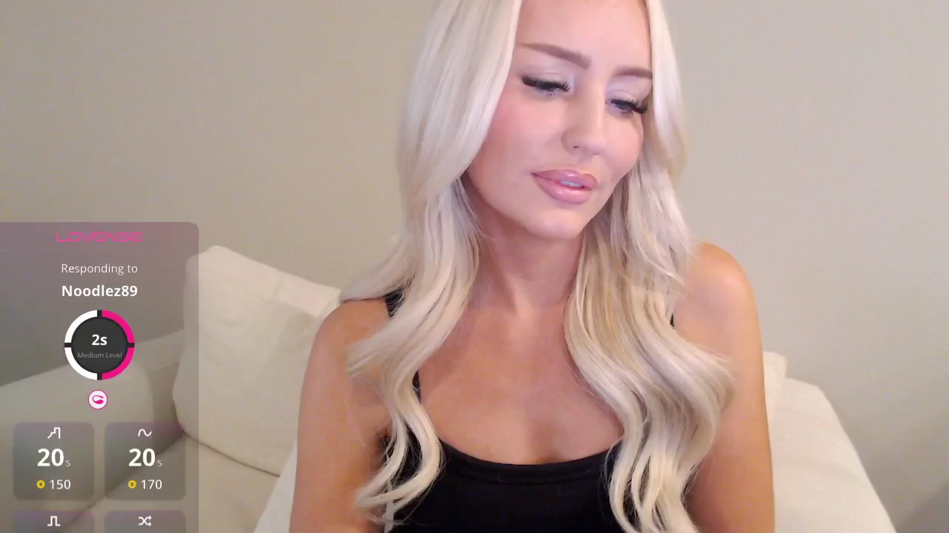 Gallery image thumbnail from Officialelsa's myfreecams stream on, 10/24/2025, 21:19 image 6 of 20