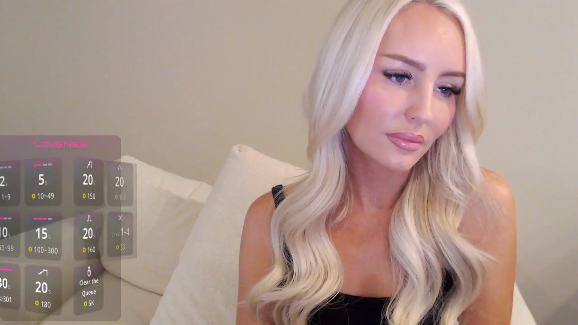 Gallery image thumbnail from Officialelsa's myfreecams stream on, 10/24/2025, 21:19 image 10 of 20