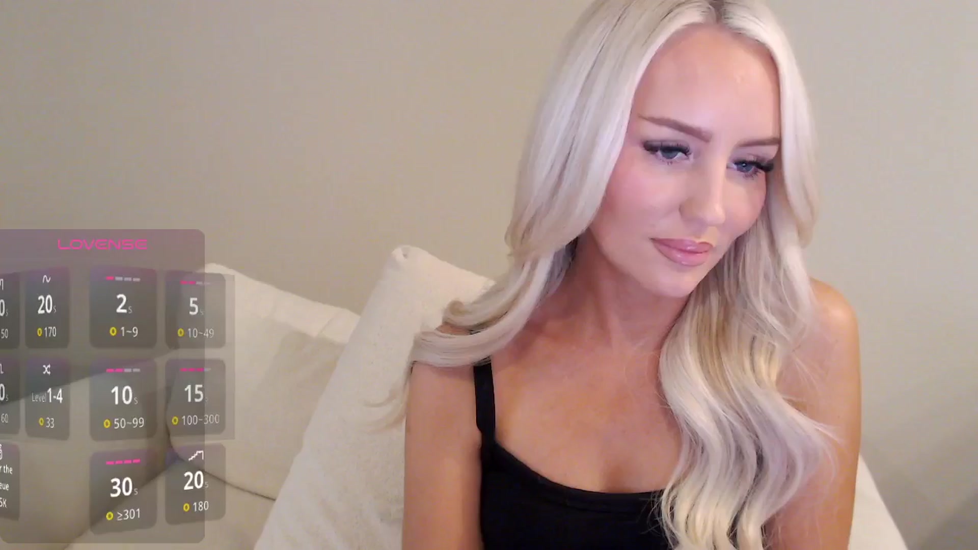 Gallery image thumbnail from Officialelsa's myfreecams stream on, 10/24/2025, 21:19 image 11 of 20