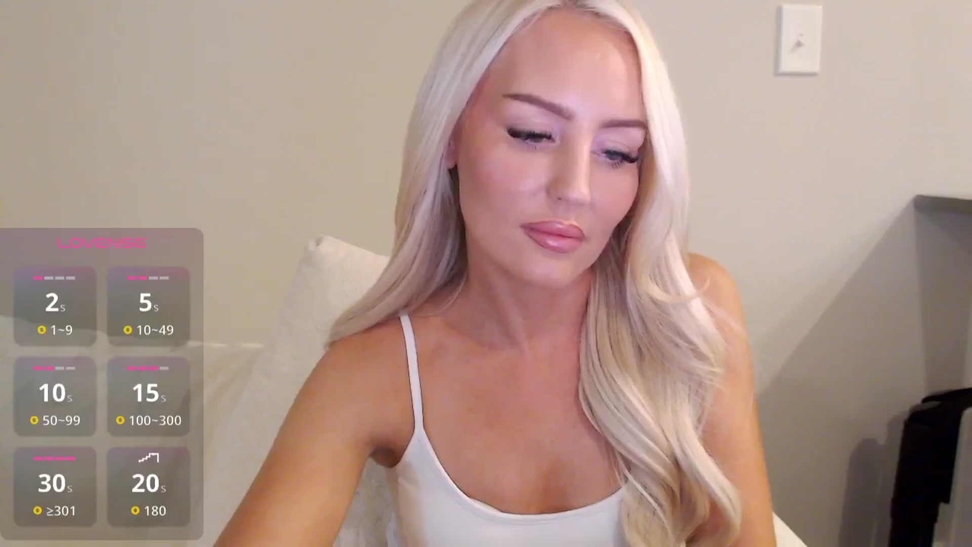 Gallery image thumbnail from Officialelsa's myfreecams stream on, 10/27/2025, 23:17 image 20 of 20