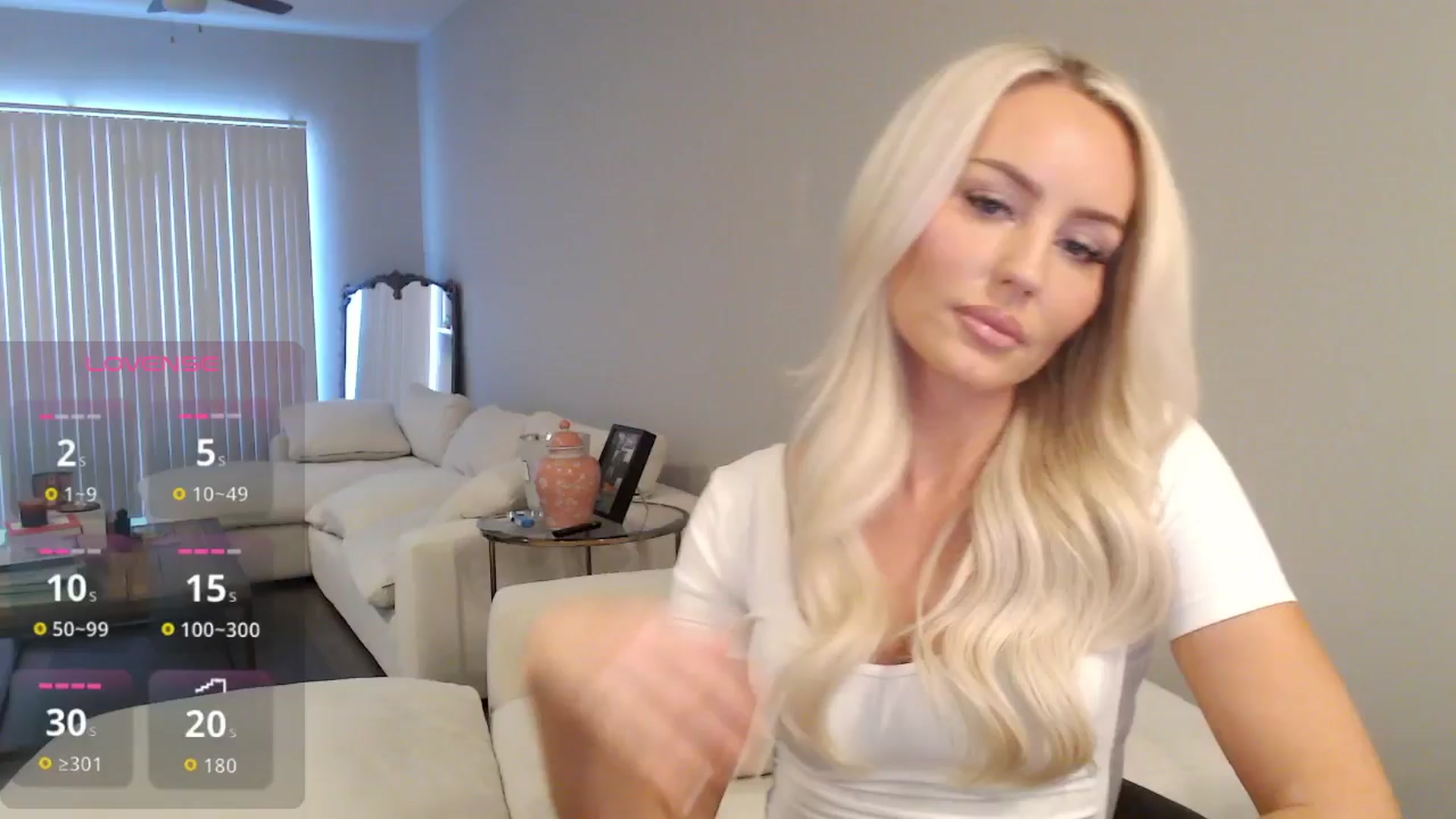 Gallery image thumbnail from Officialelsa's myfreecams stream on, 10/30/2025, 21:52 image 8 of 20