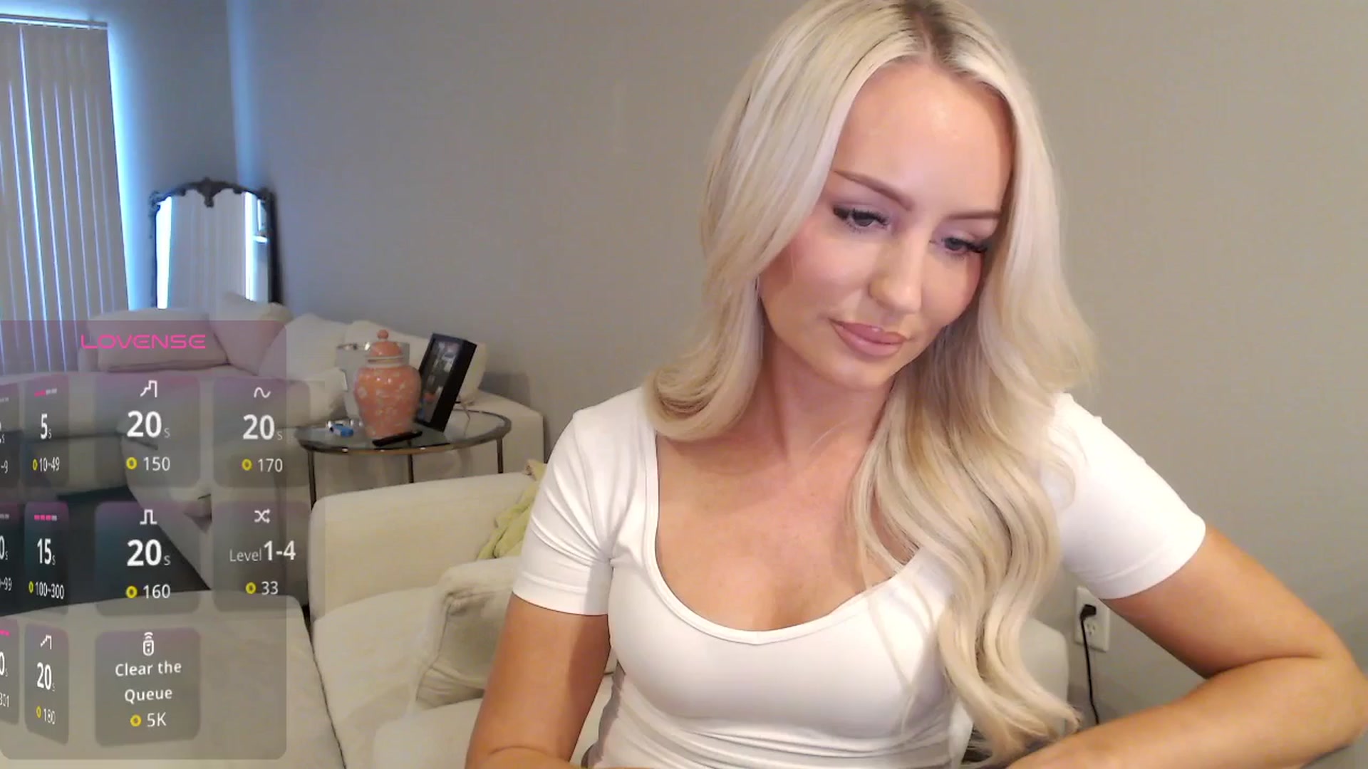Gallery image thumbnail from Officialelsa's myfreecams stream on, 10/30/2025, 21:52 image 20 of 20