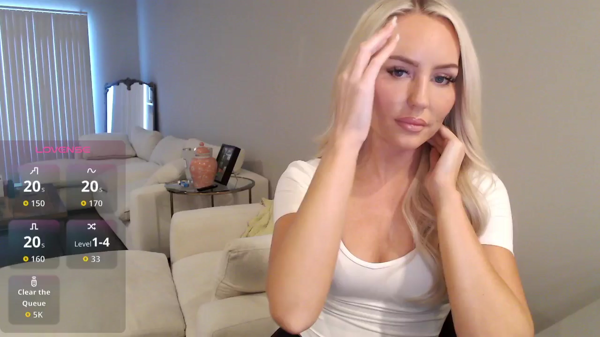 Gallery image thumbnail from Officialelsa's myfreecams stream on, 10/30/2025, 21:52 image 10 of 20