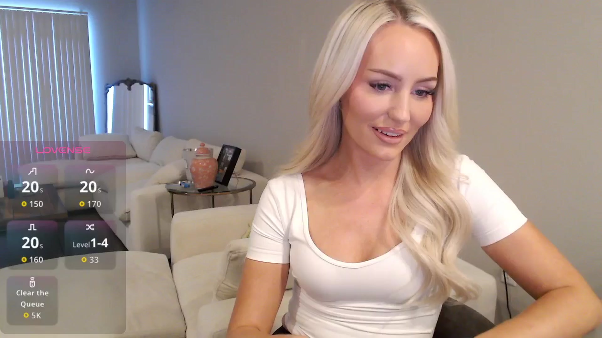 Gallery image thumbnail from Officialelsa's myfreecams stream on, 10/30/2025, 21:52 image 13 of 20