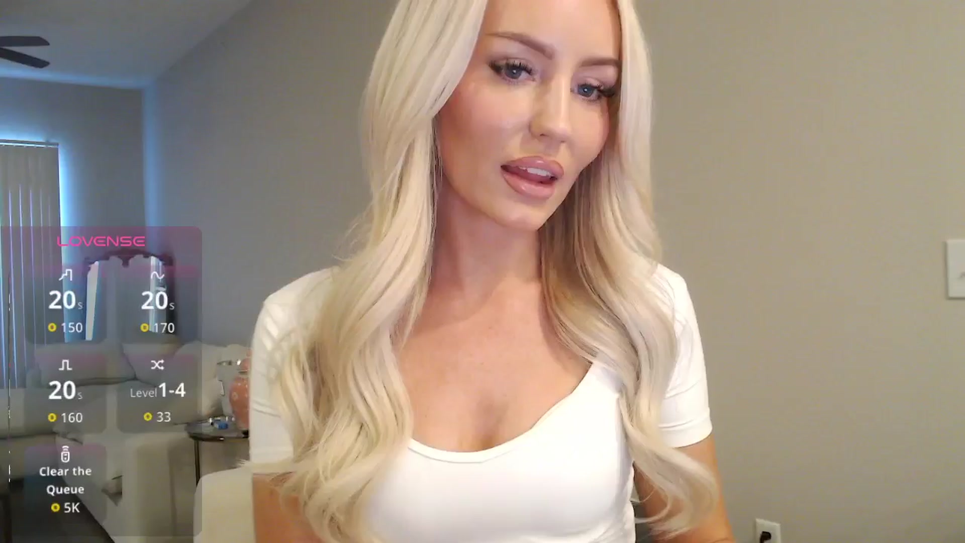 Gallery image thumbnail from Officialelsa's myfreecams stream on, 10/30/2025, 23:21 image 4 of 20