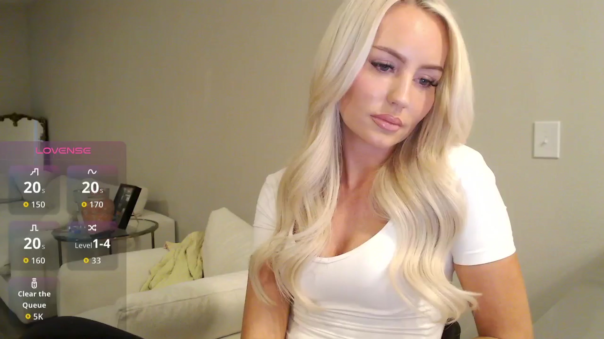 Gallery image thumbnail from Officialelsa's myfreecams stream on, 10/31/2025, 24:02 image 10 of 20