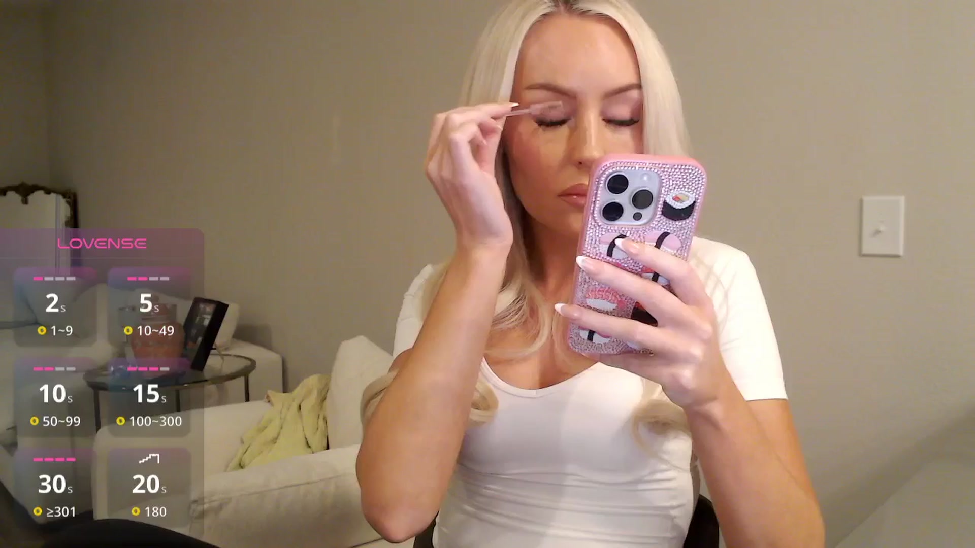 Gallery image thumbnail from Officialelsa's myfreecams stream on, 10/31/2025, 24:02 image 15 of 20