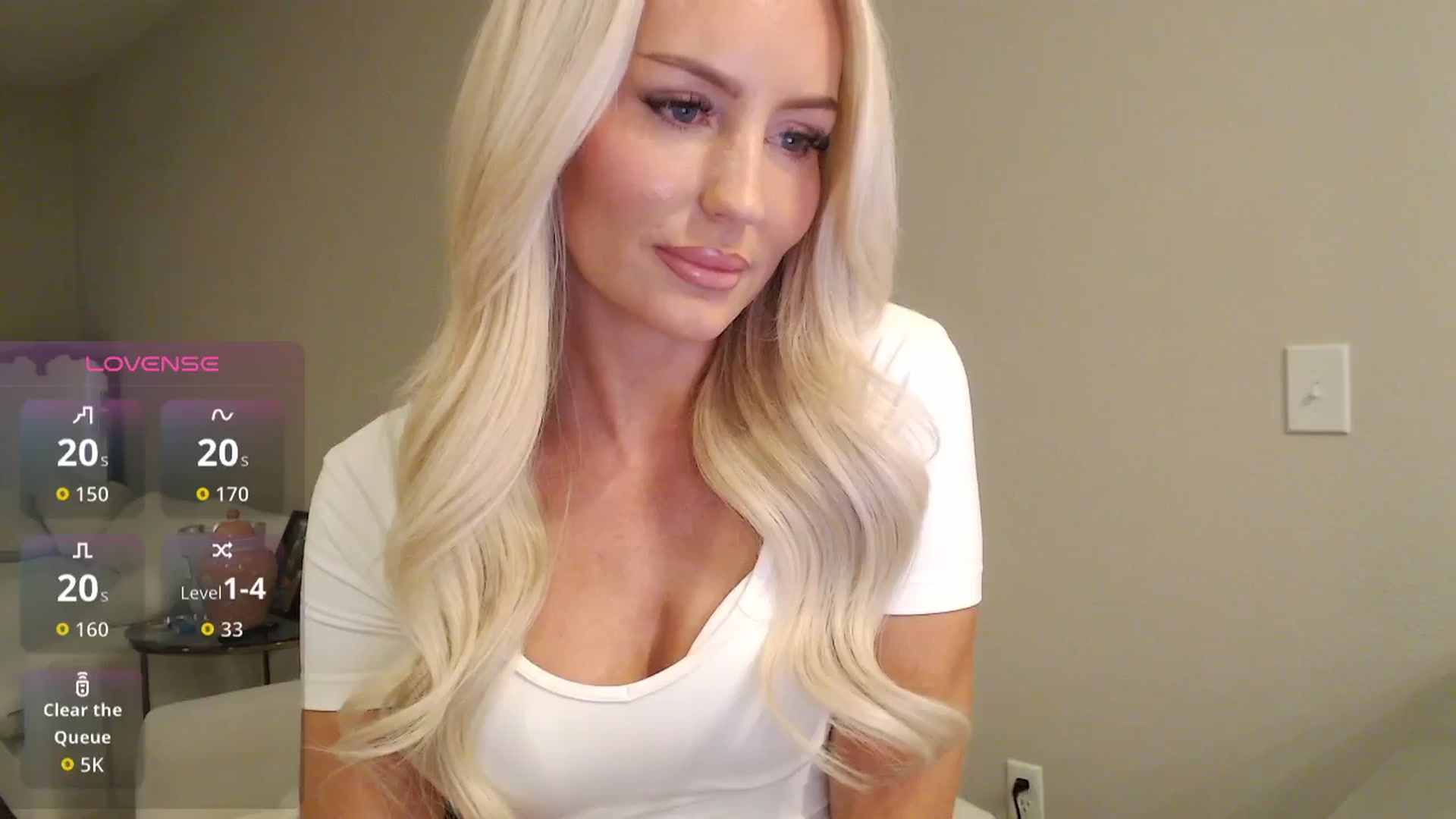 Gallery image thumbnail from Officialelsa's myfreecams stream on, 10/31/2025, 24:02 image 9 of 20