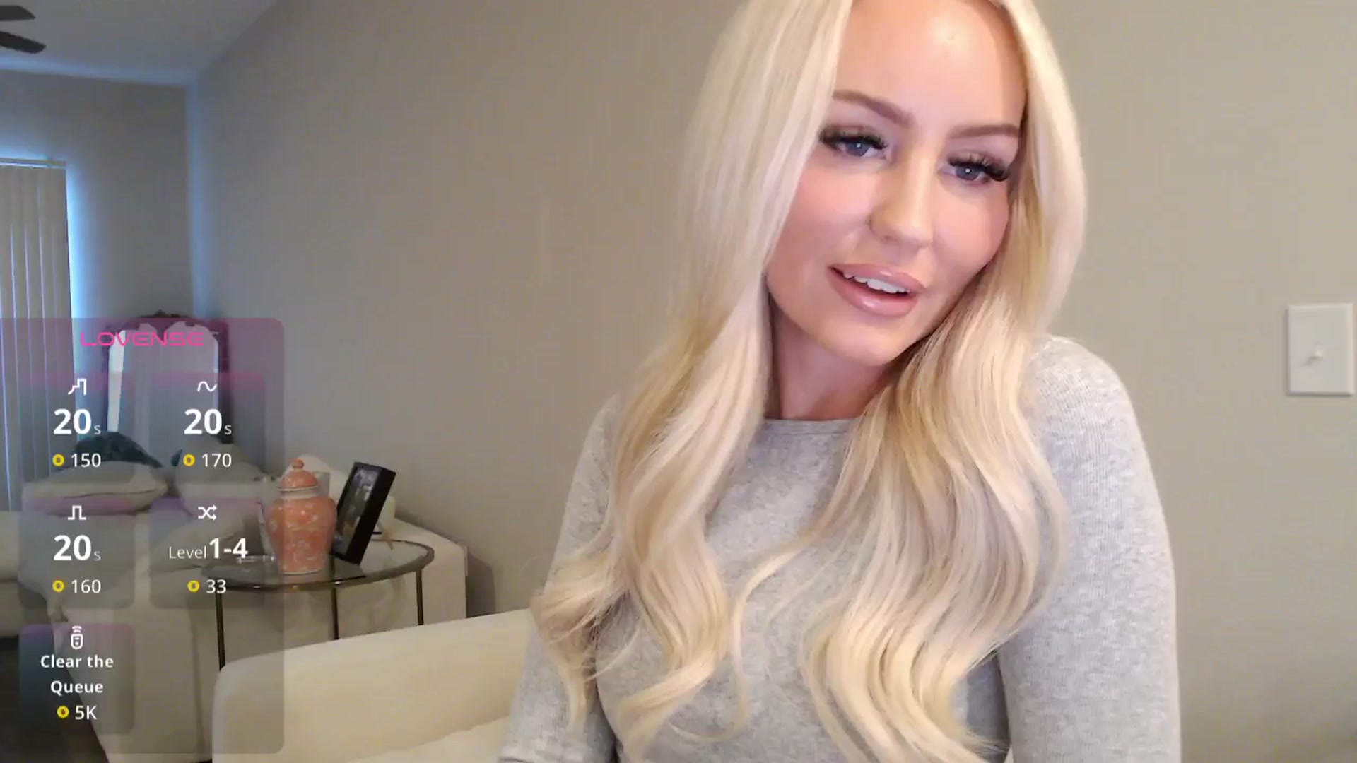 Gallery image thumbnail from Officialelsa's myfreecams stream on, 11/14/2025, 22:53 image 15 of 20