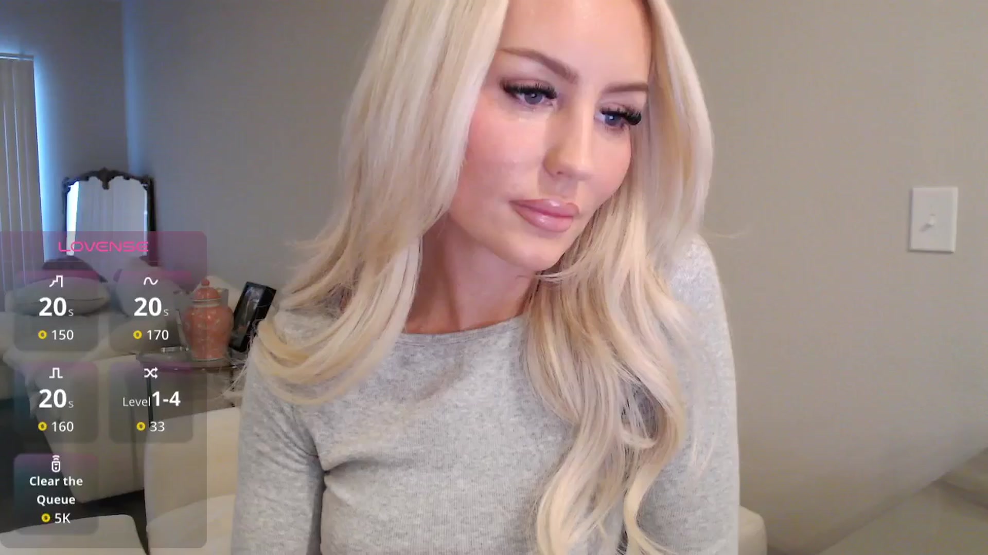 Gallery image thumbnail from Officialelsa's myfreecams stream on, 11/14/2025, 22:53 image 2 of 20