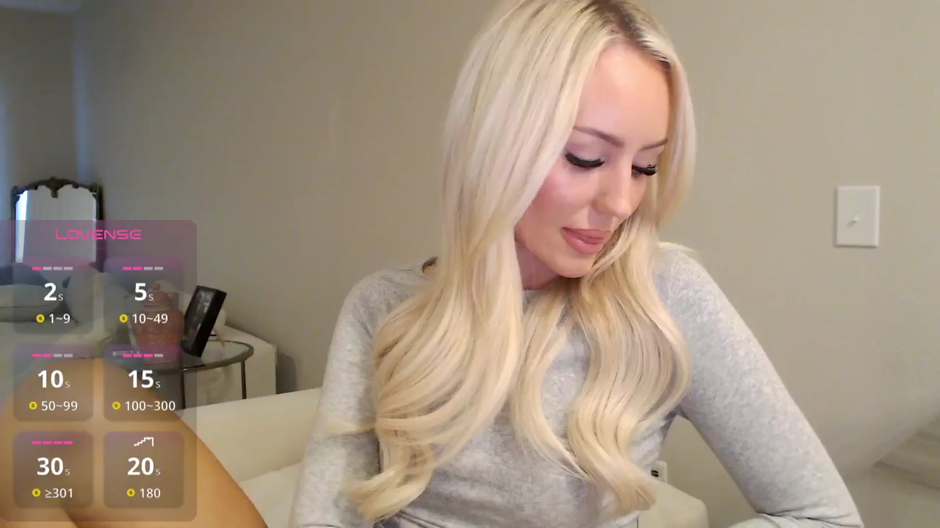 Gallery image thumbnail from Officialelsa's myfreecams stream on, 11/14/2025, 23:09 image 14 of 20