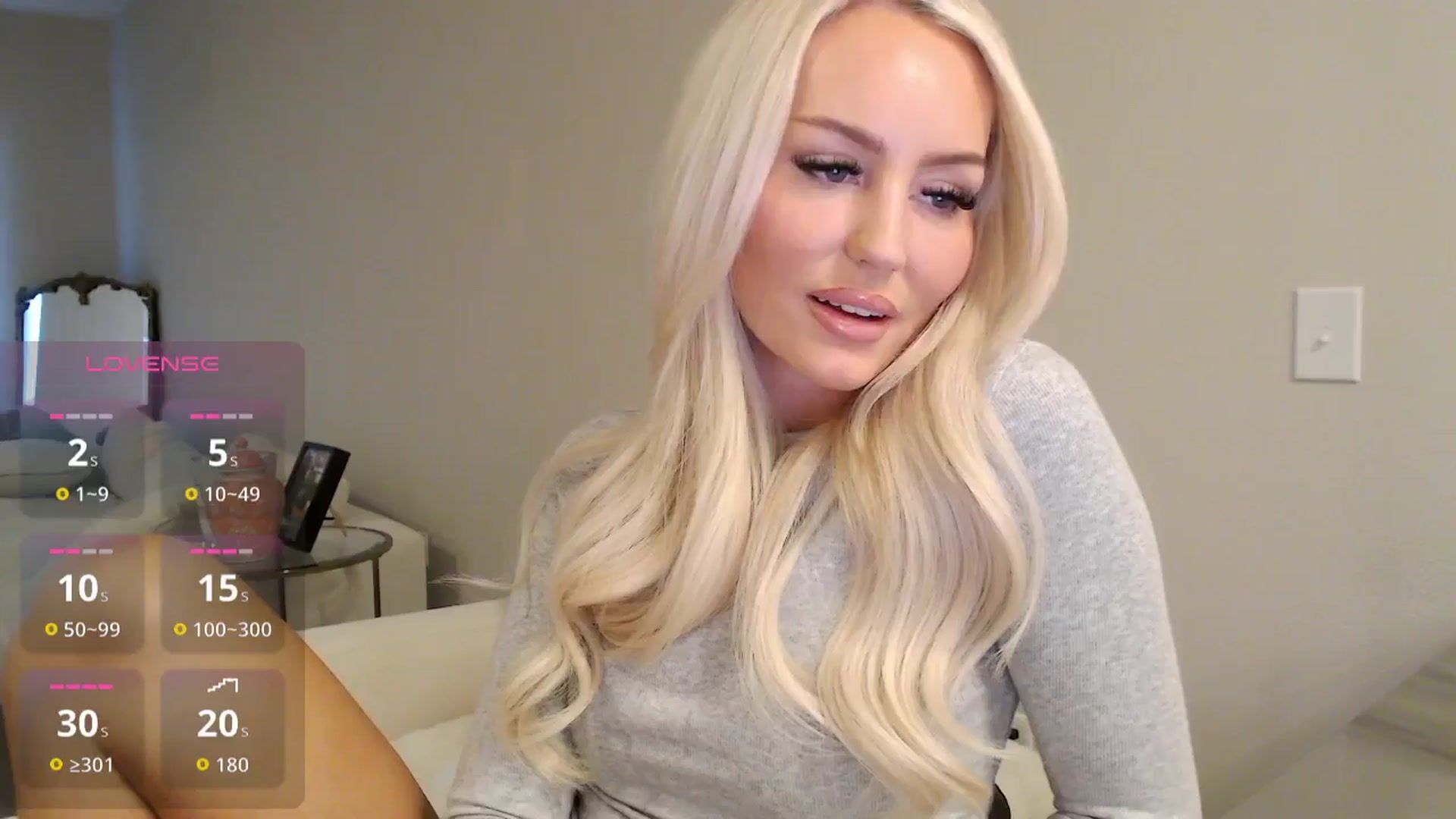 Gallery image thumbnail from Officialelsa's myfreecams stream on, 11/14/2025, 23:09 image 8 of 20