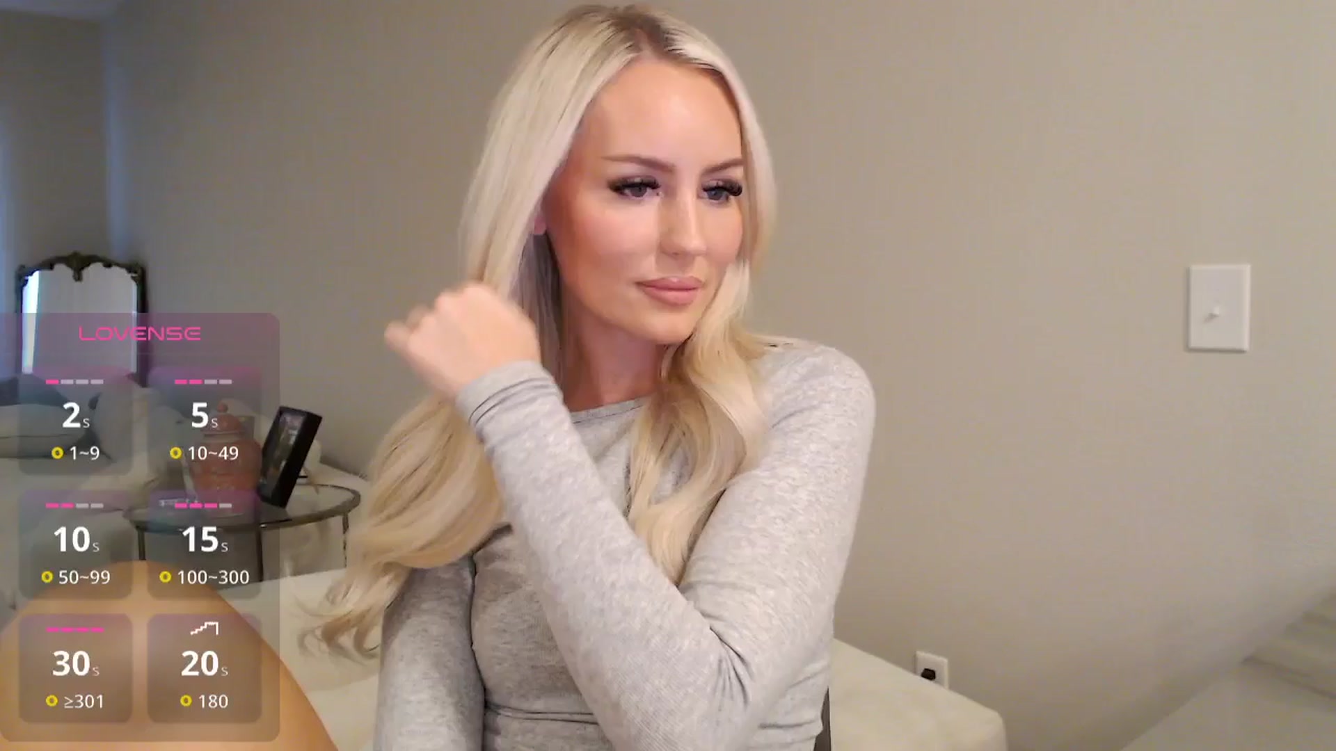 Gallery image thumbnail from Officialelsa's myfreecams stream on, 11/14/2025, 23:09 image 12 of 20