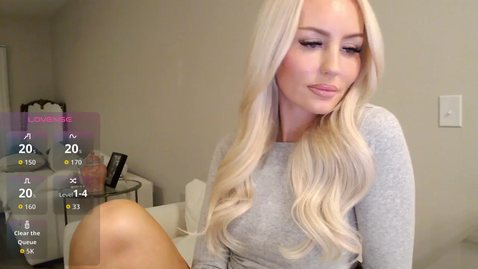 Gallery image thumbnail from Officialelsa's myfreecams stream on, 11/15/2025, 24:21 image 9 of 20