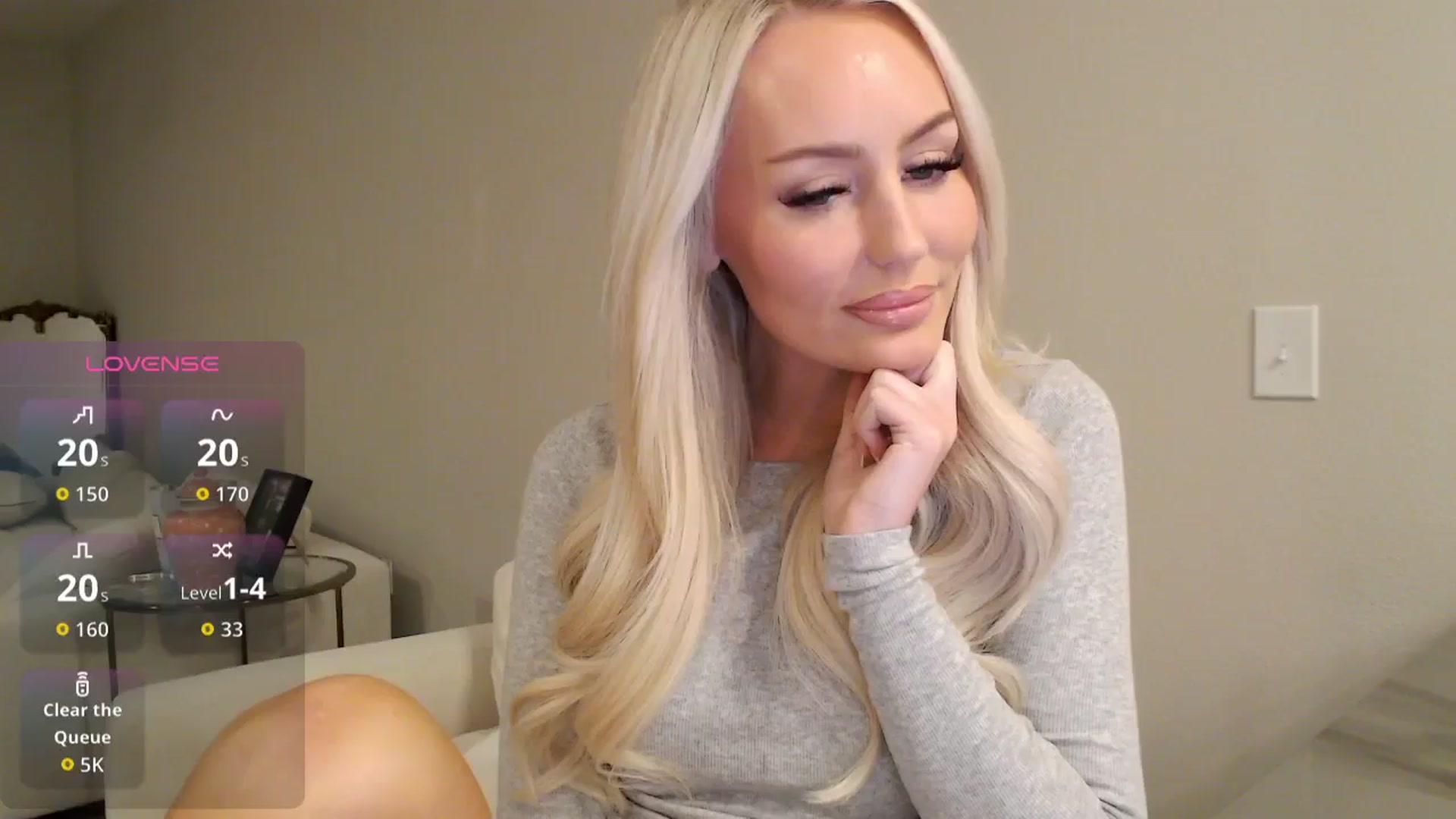 Gallery image thumbnail from Officialelsa's myfreecams stream on, 11/15/2025, 24:21 image 2 of 20