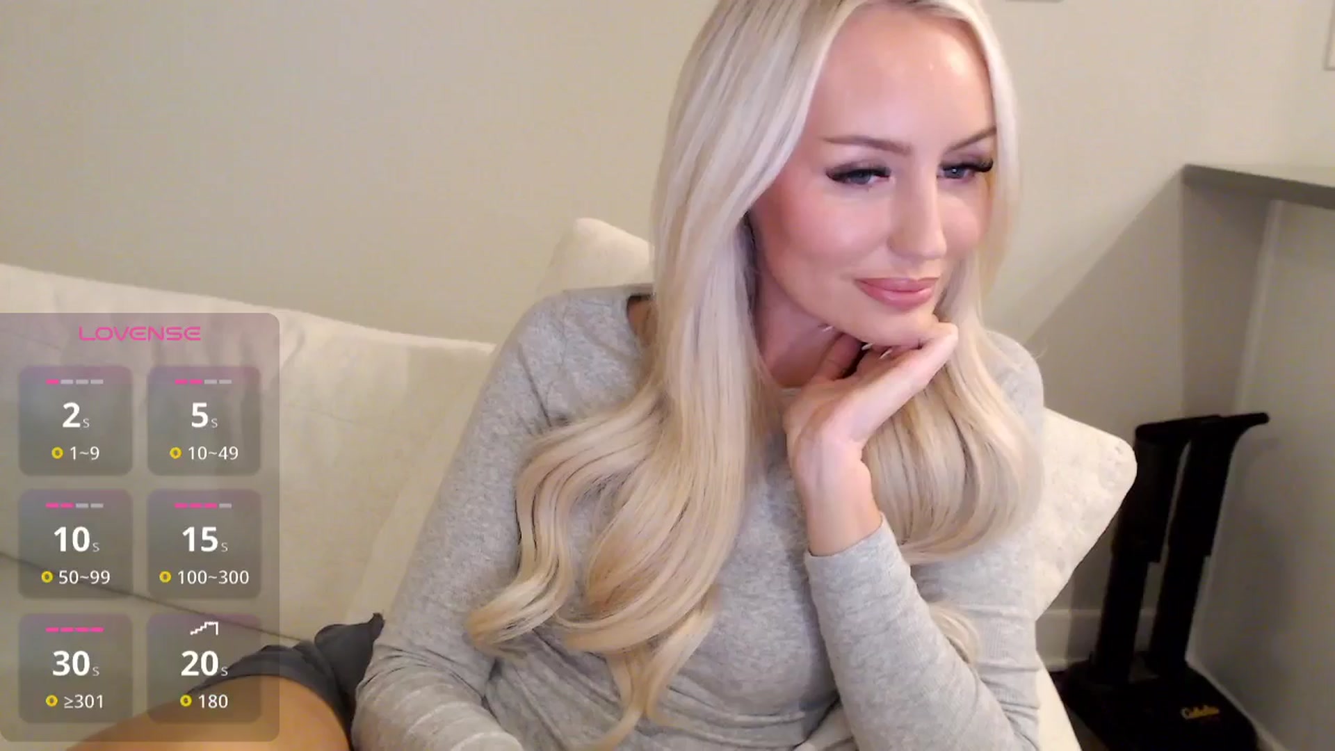 Gallery image thumbnail from Officialelsa's myfreecams stream on, 11/15/2025, 02:07 image 10 of 20