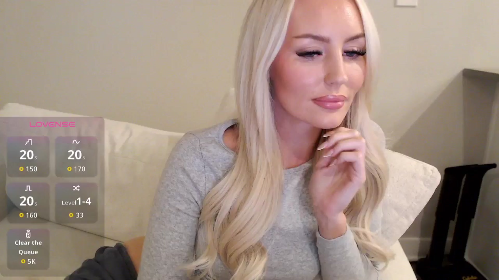 Gallery image thumbnail from Officialelsa's myfreecams stream on, 11/15/2025, 02:07 image 2 of 20