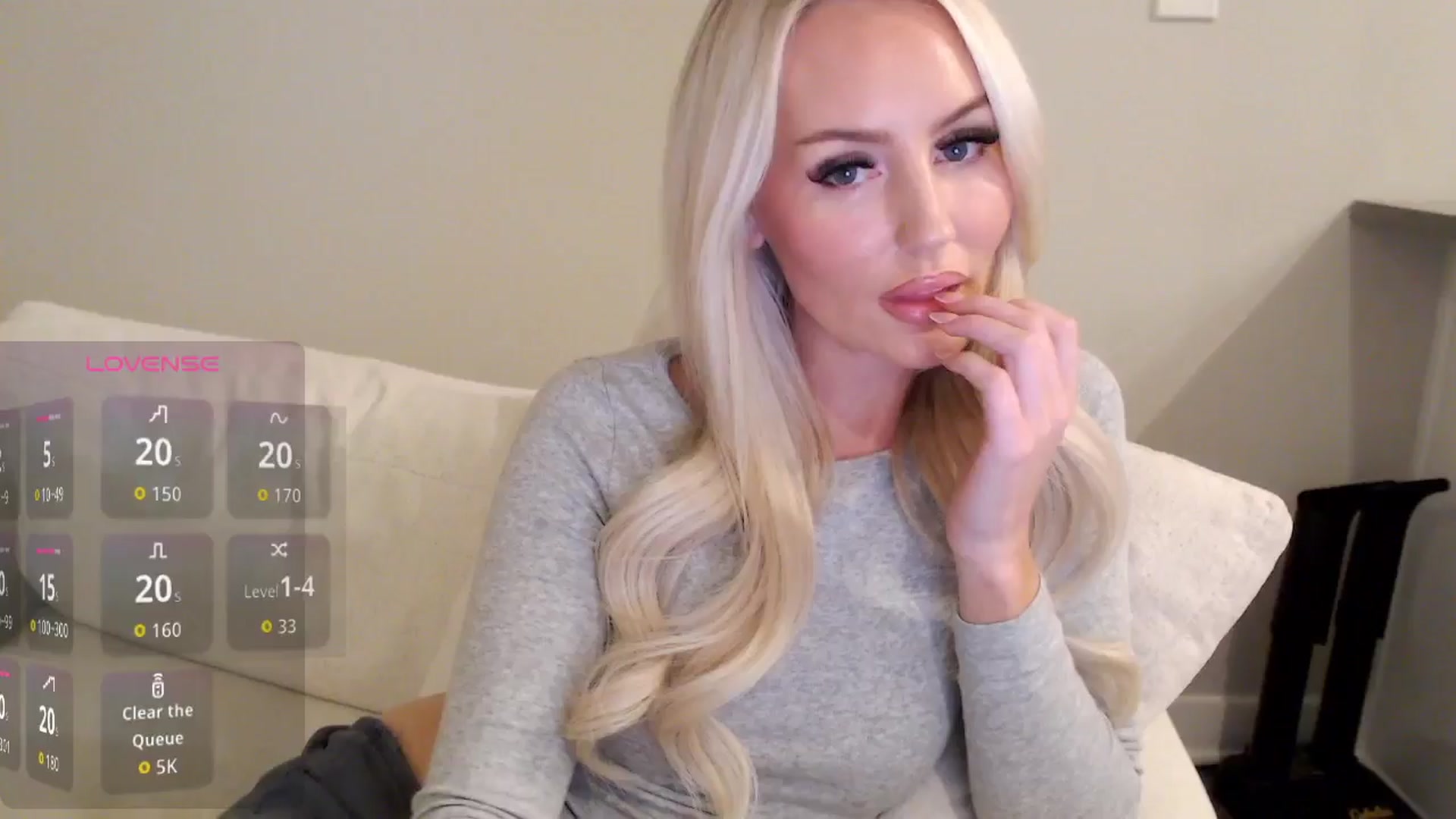 Gallery image thumbnail from Officialelsa's myfreecams stream on, 11/15/2025, 02:07 image 4 of 20