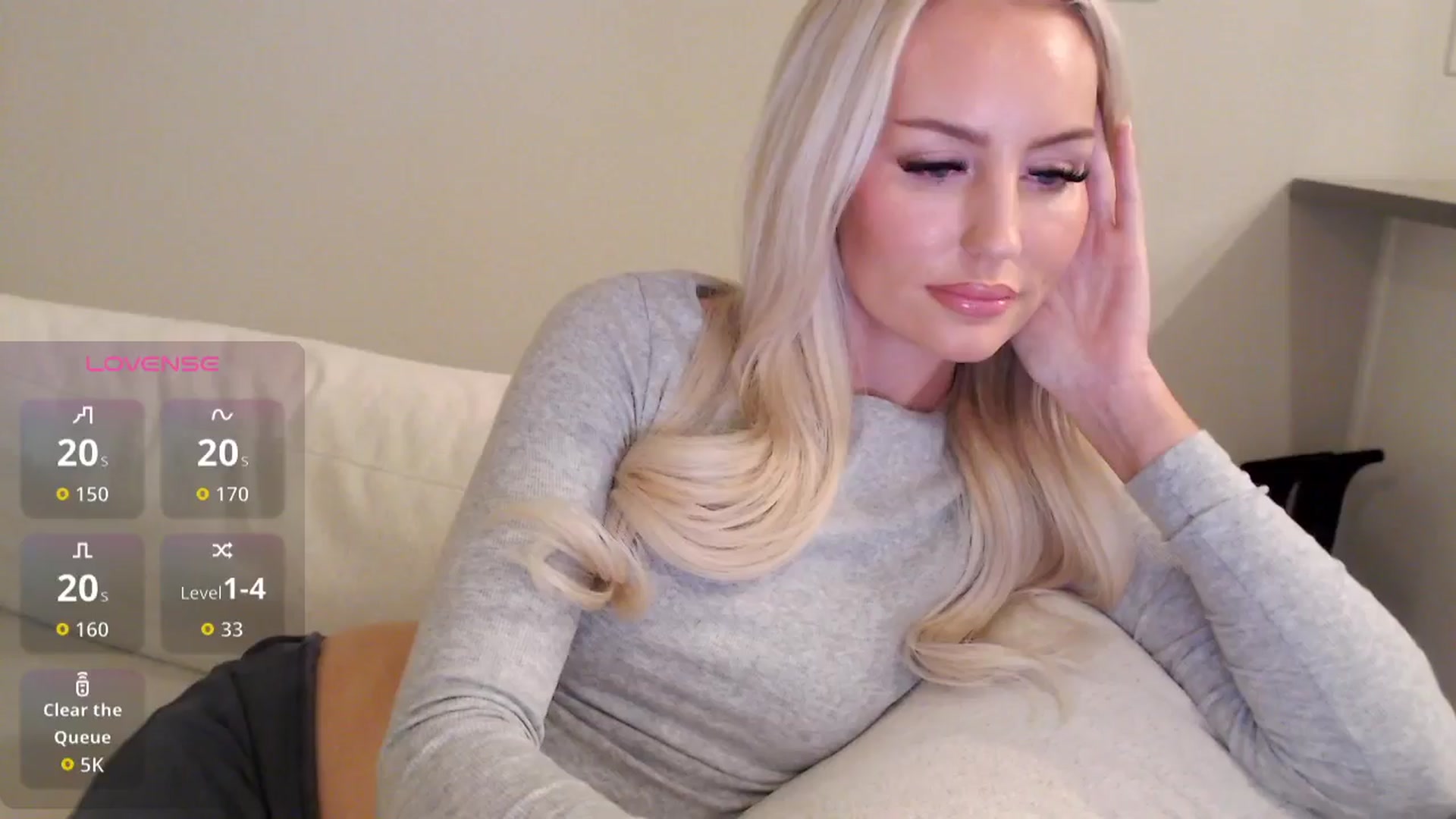 Gallery image thumbnail from Officialelsa's myfreecams stream on, 11/15/2025, 02:07 image 15 of 20