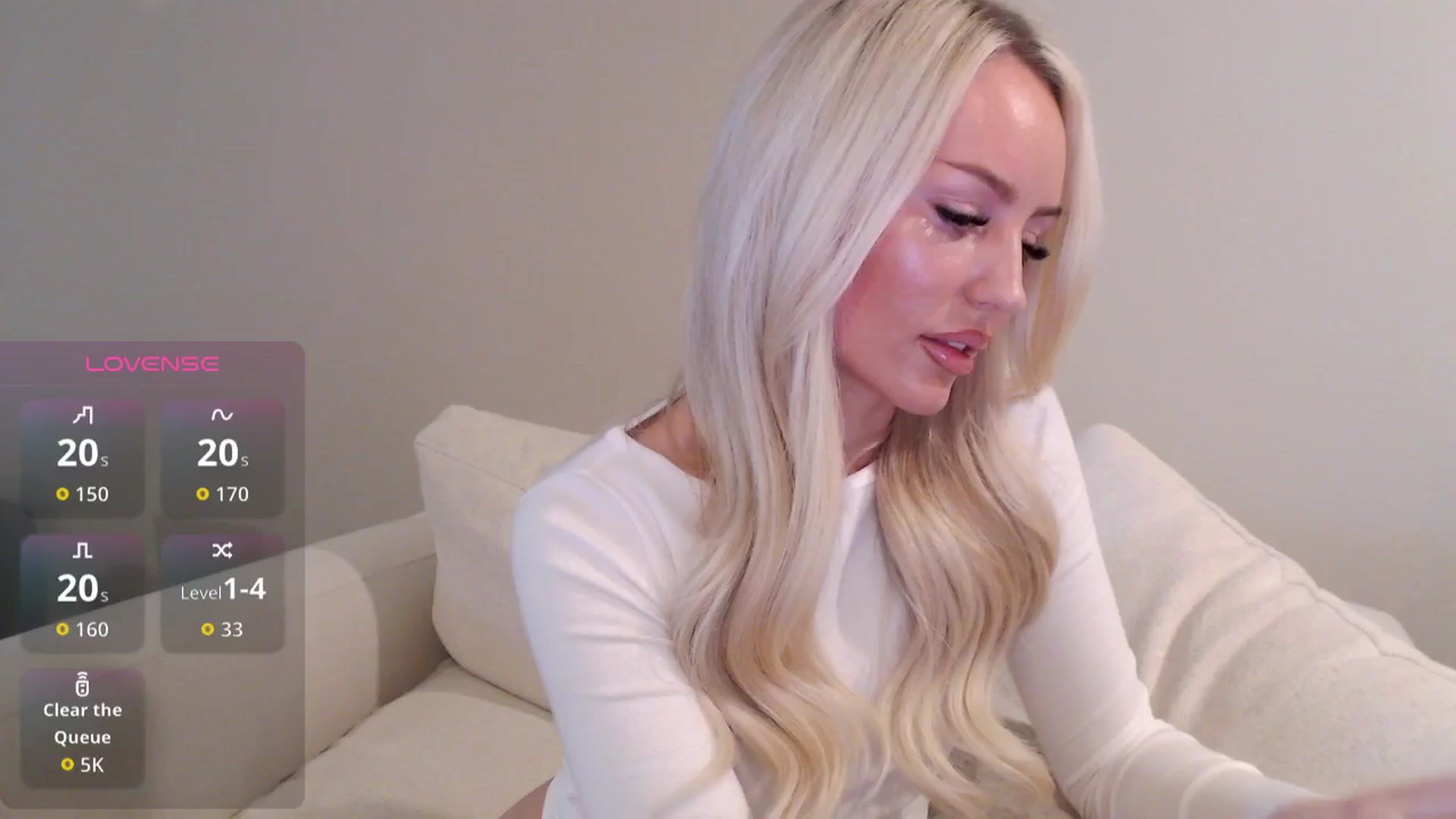 Gallery image thumbnail from Officialelsa's myfreecams stream on, 11/15/2025, 19:18 image 15 of 20