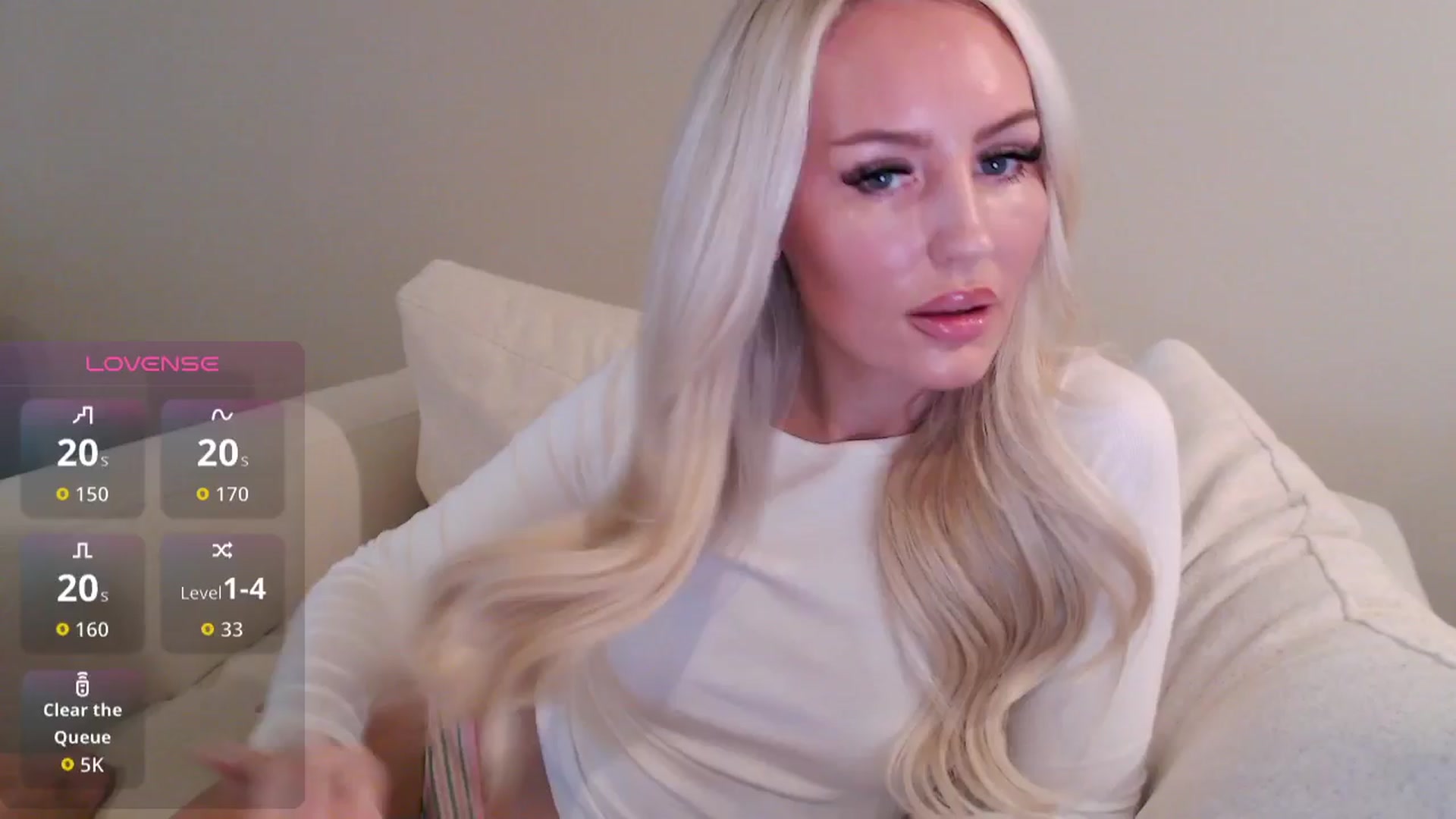Gallery image thumbnail from Officialelsa's myfreecams stream on, 11/15/2025, 19:18 image 11 of 20