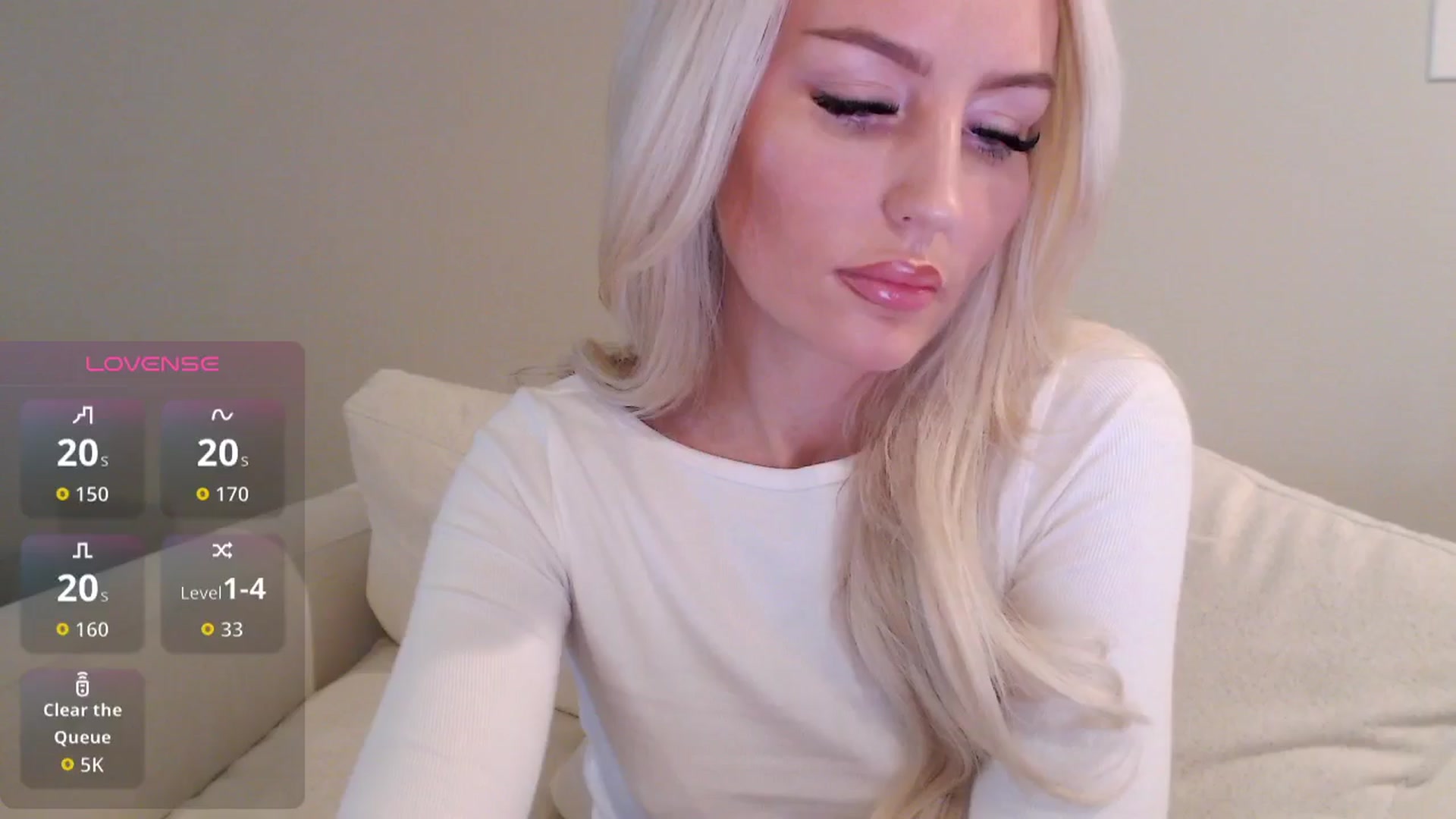 Gallery image thumbnail from Officialelsa's myfreecams stream on, 11/15/2025, 21:20 image 3 of 20