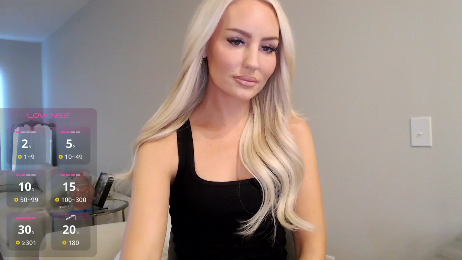 Gallery image thumbnail from Officialelsa's myfreecams stream on, 11/17/2025, 22:03 image 2 of 20